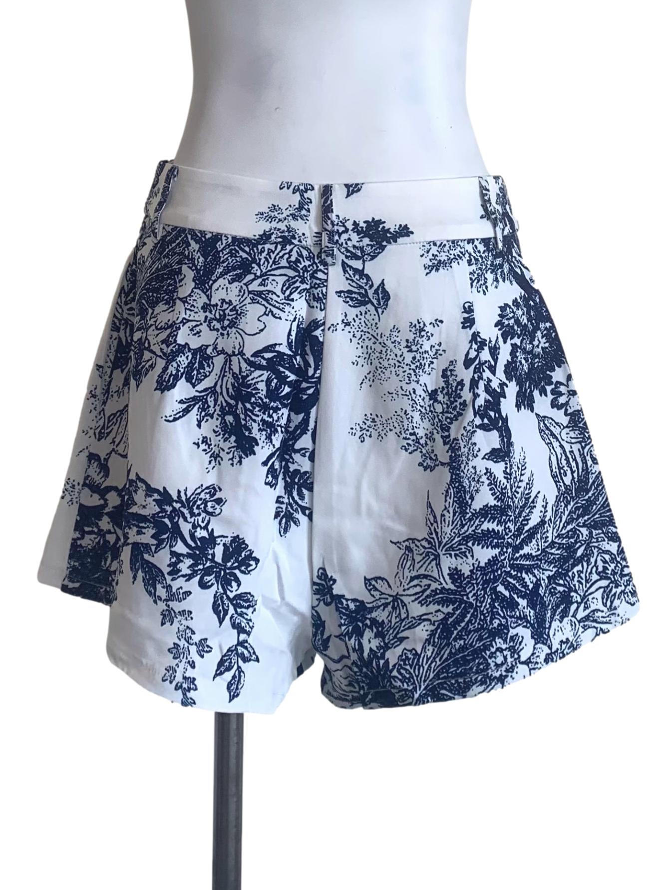 White Floral Pattern Shorts