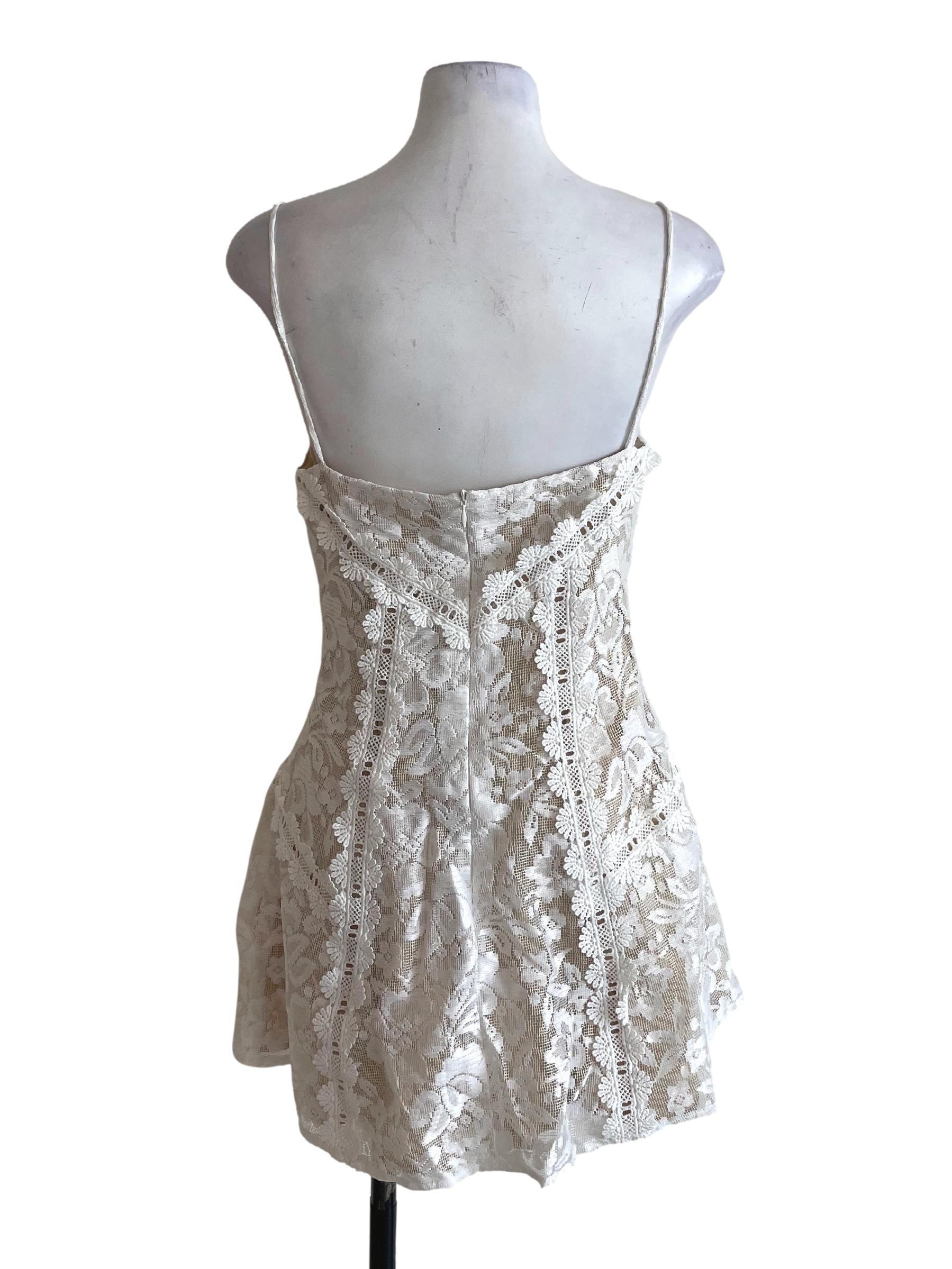 White Lace Sweetheart Neck Dress