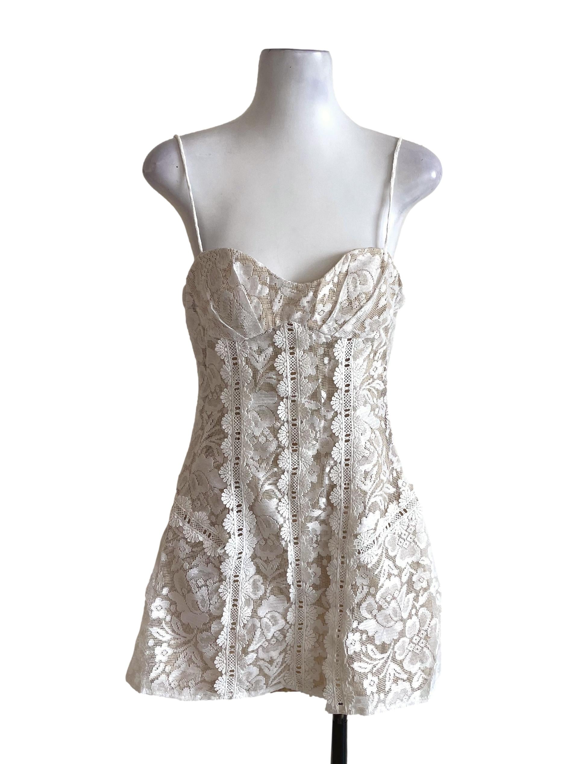 White Lace Sweetheart Neck Dress