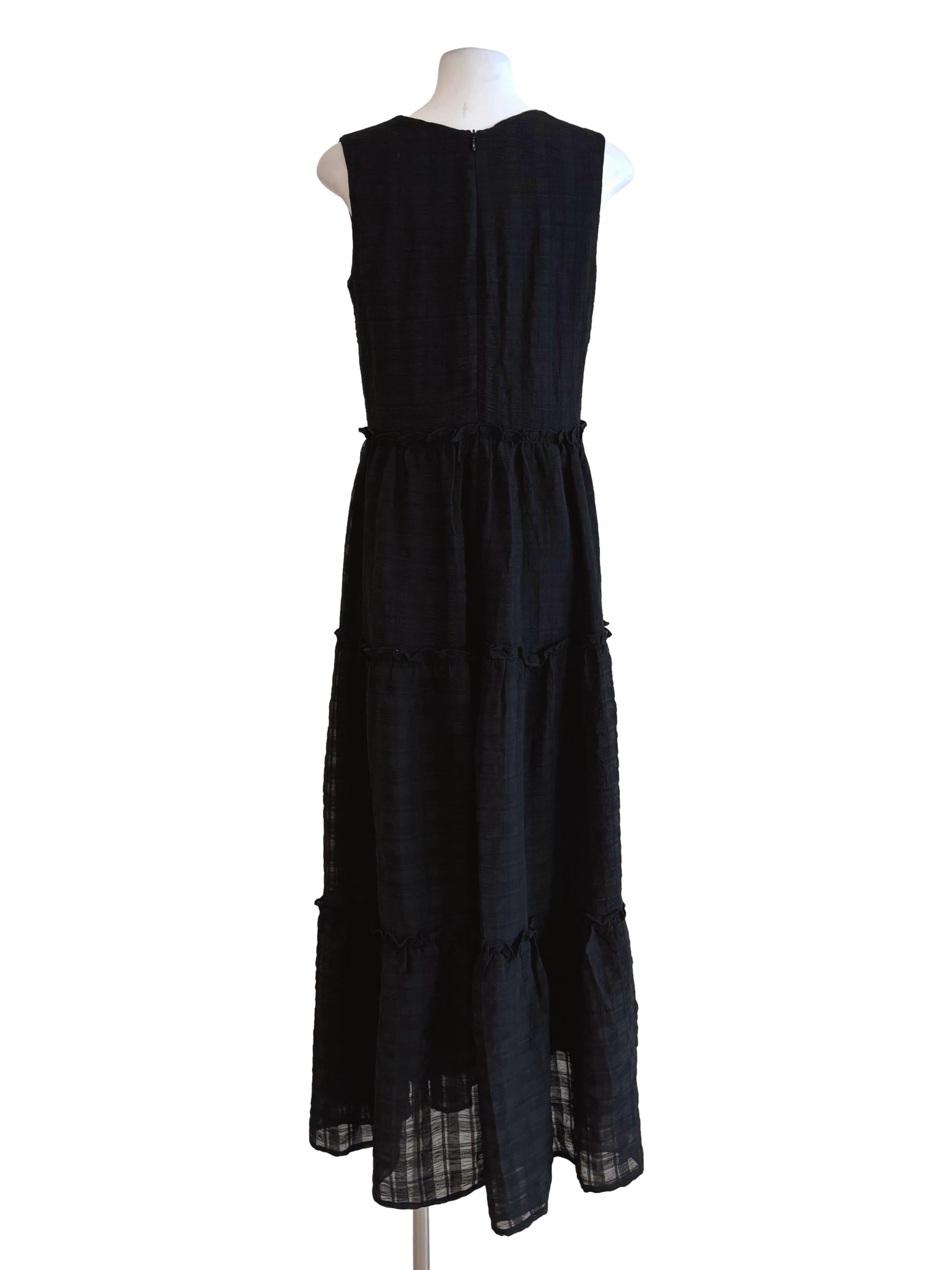 Soft Black V-Neck Sleeveless Dress