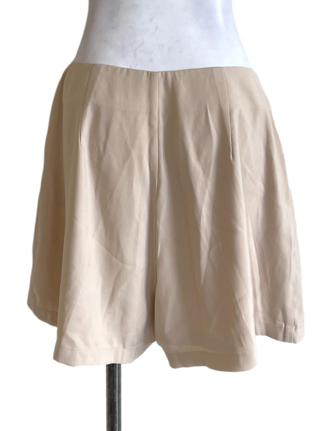 Egg Nog Cream Short Pants TCL