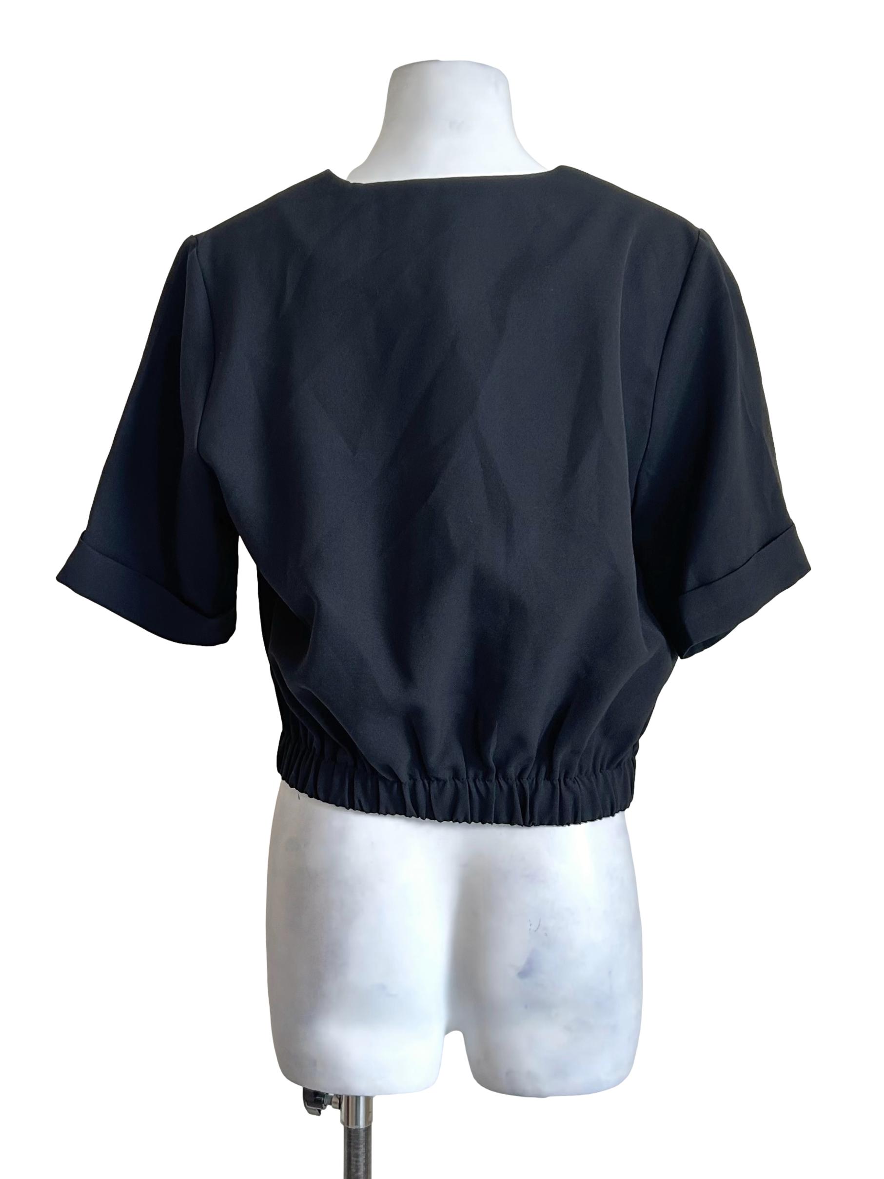 Black Twist Front Crop Top