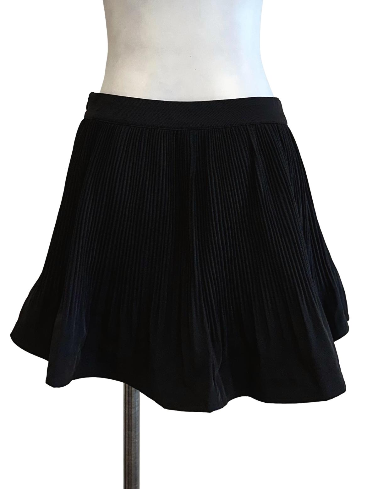 Black Pleated Pattern Skort