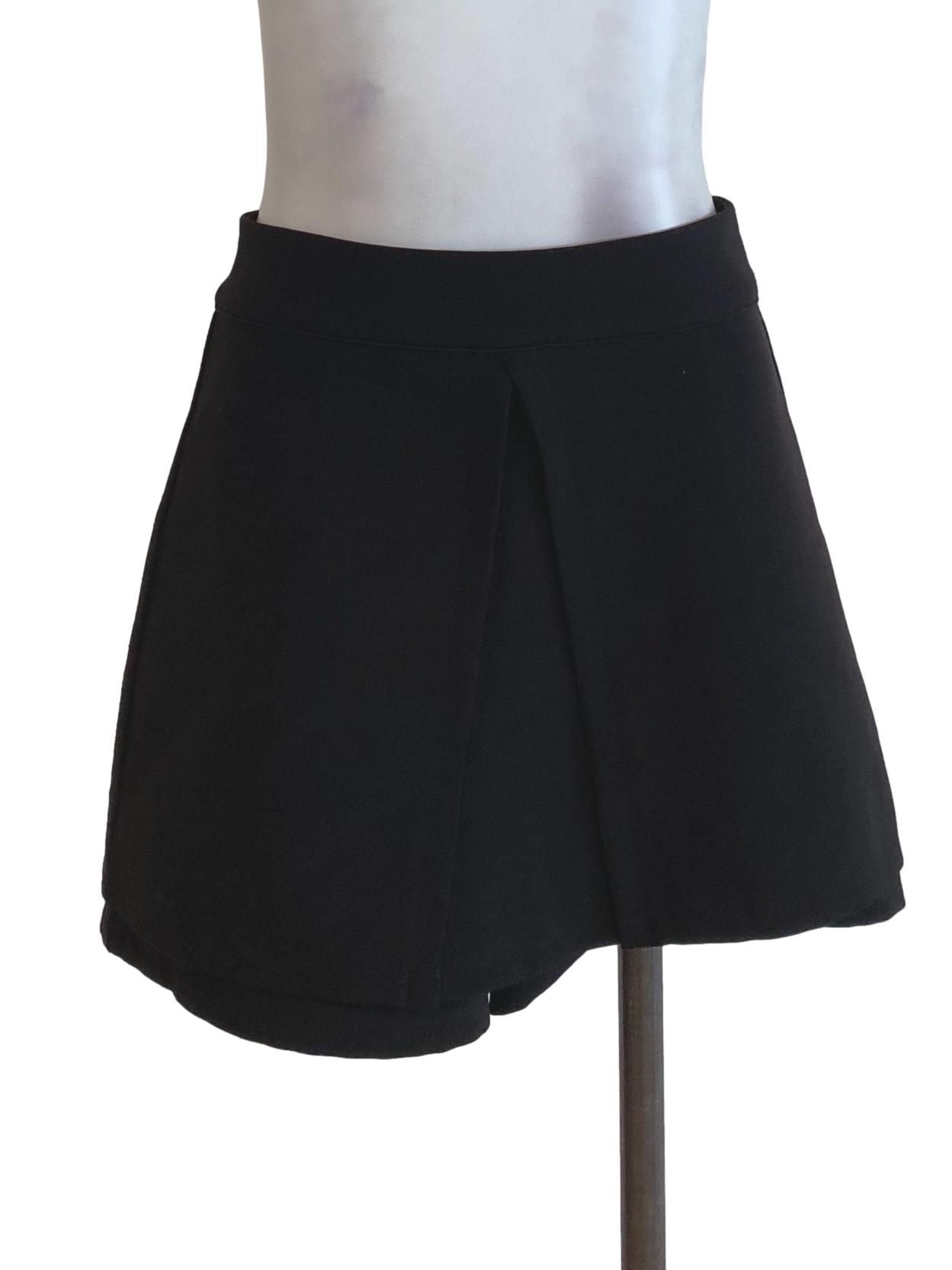 Black Flapped Skorts