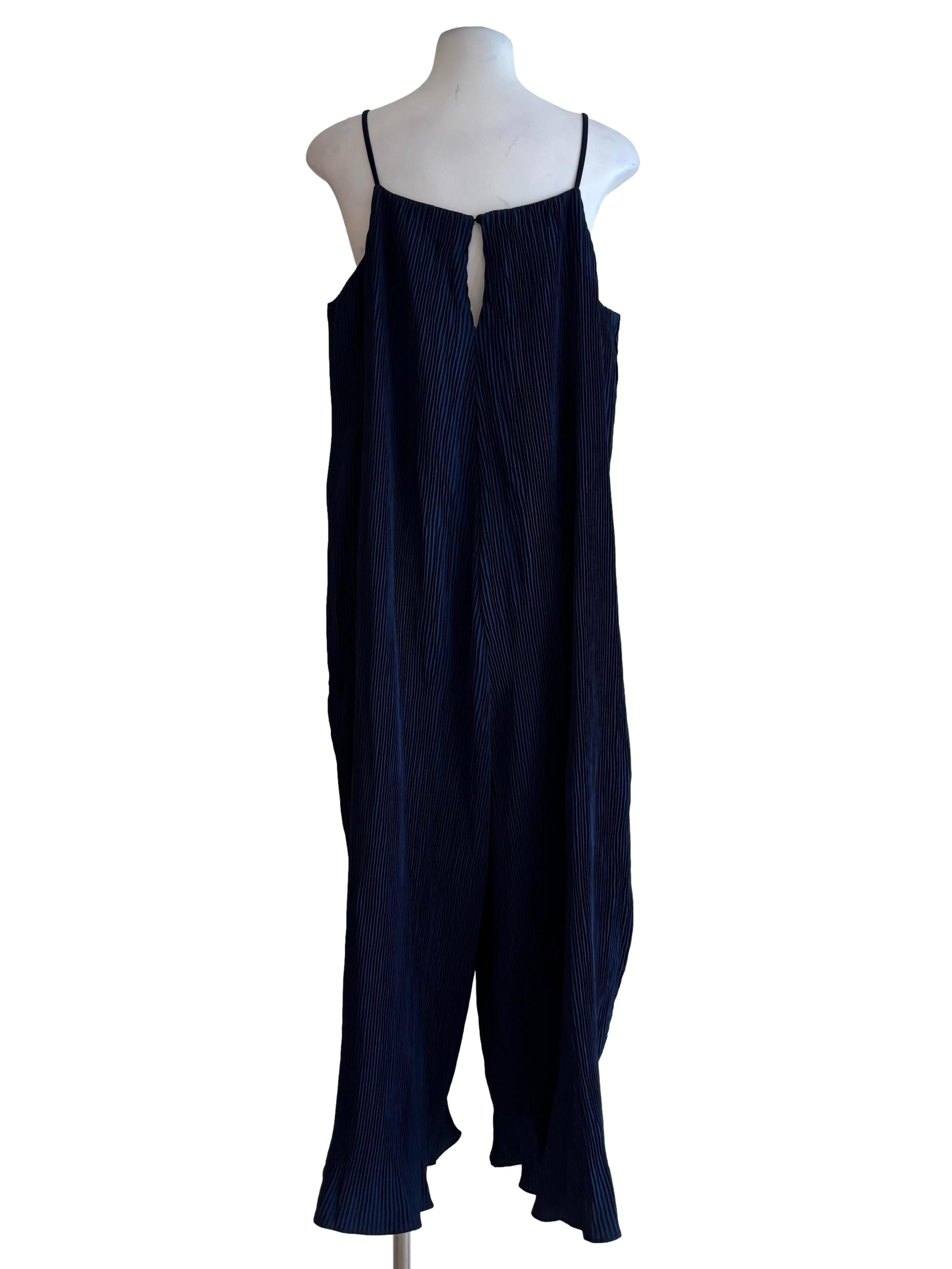 Navy Blue Sleeveless Pleated Jumpsuit