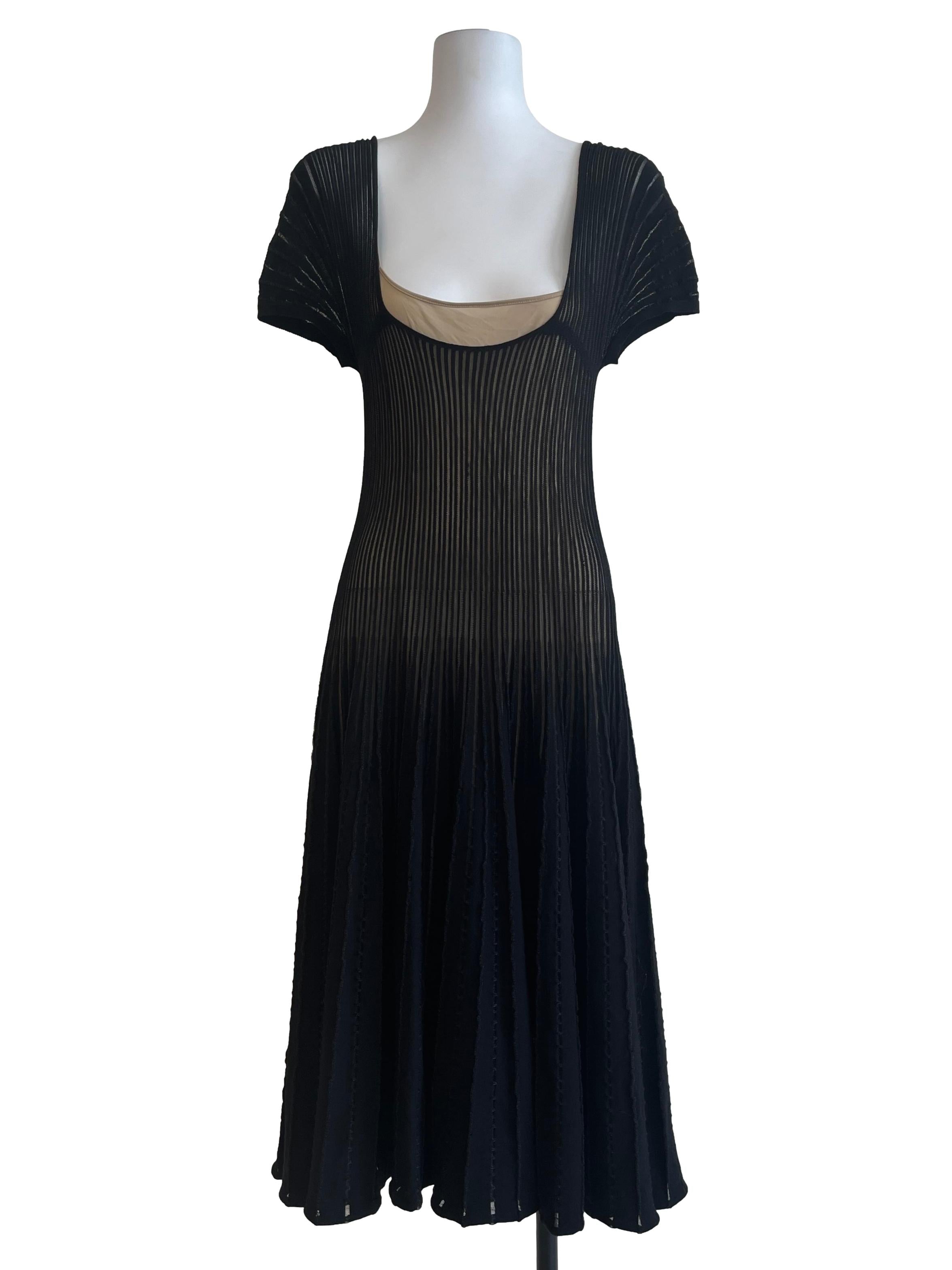 Ptich Black Scoop Short Sleeve Dress