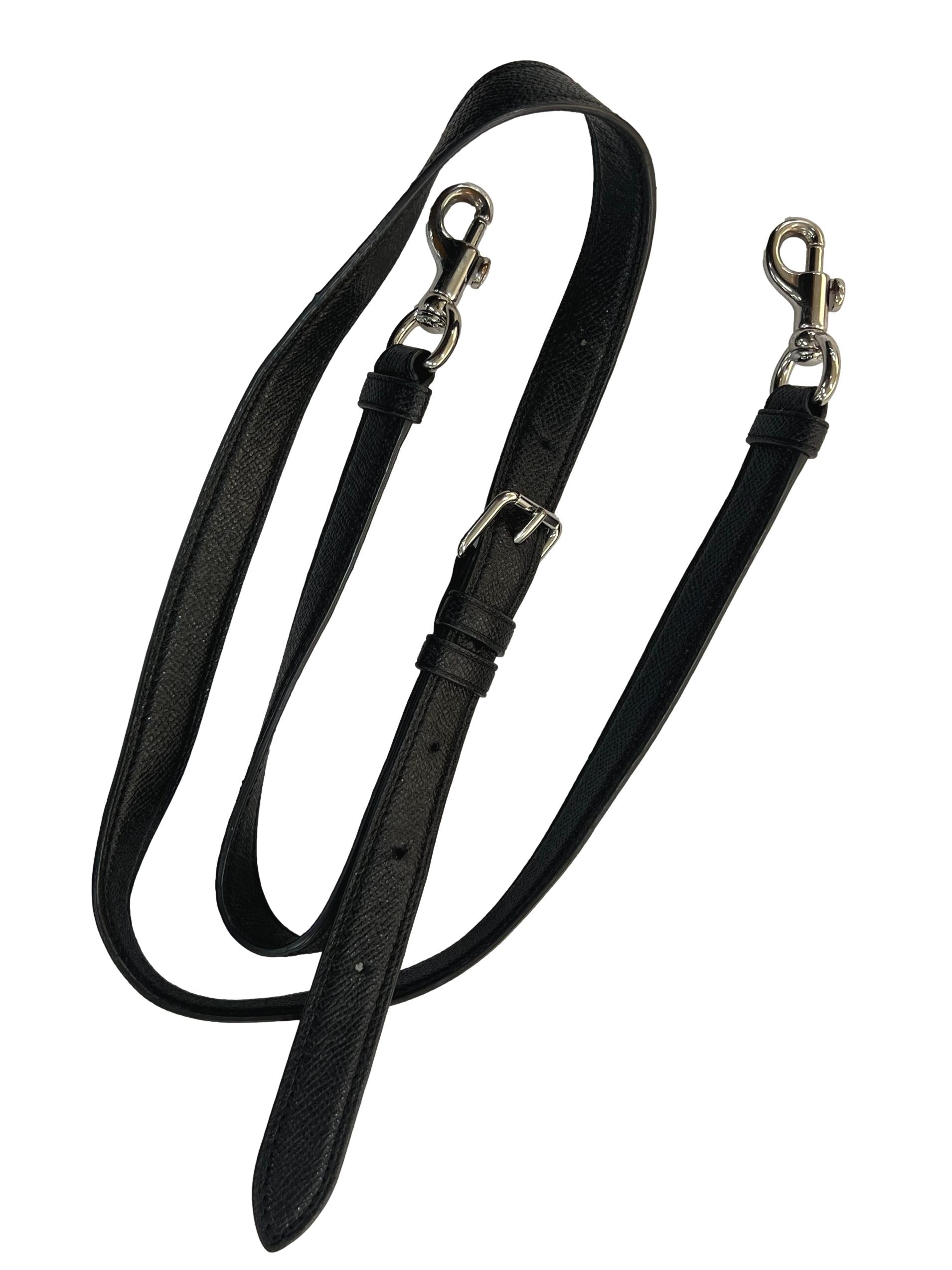 Black Basic Shoulder Bag