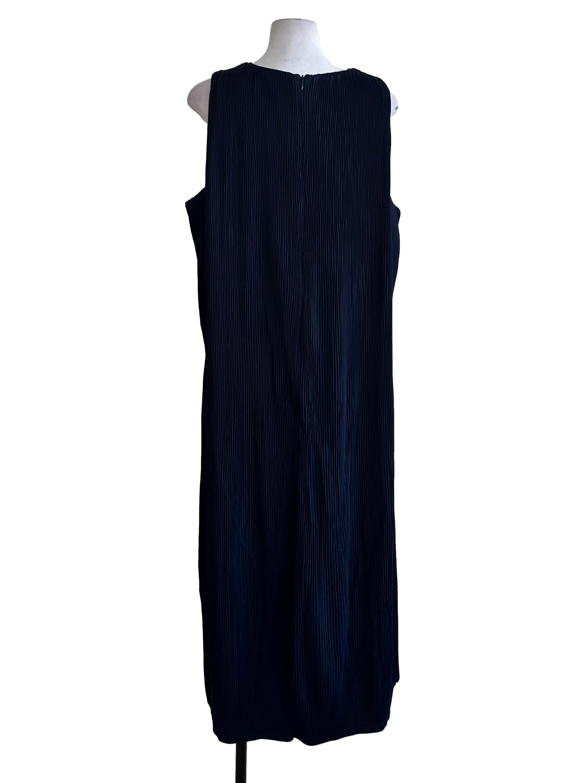 Navy Blue Pleated Round Neck Dress