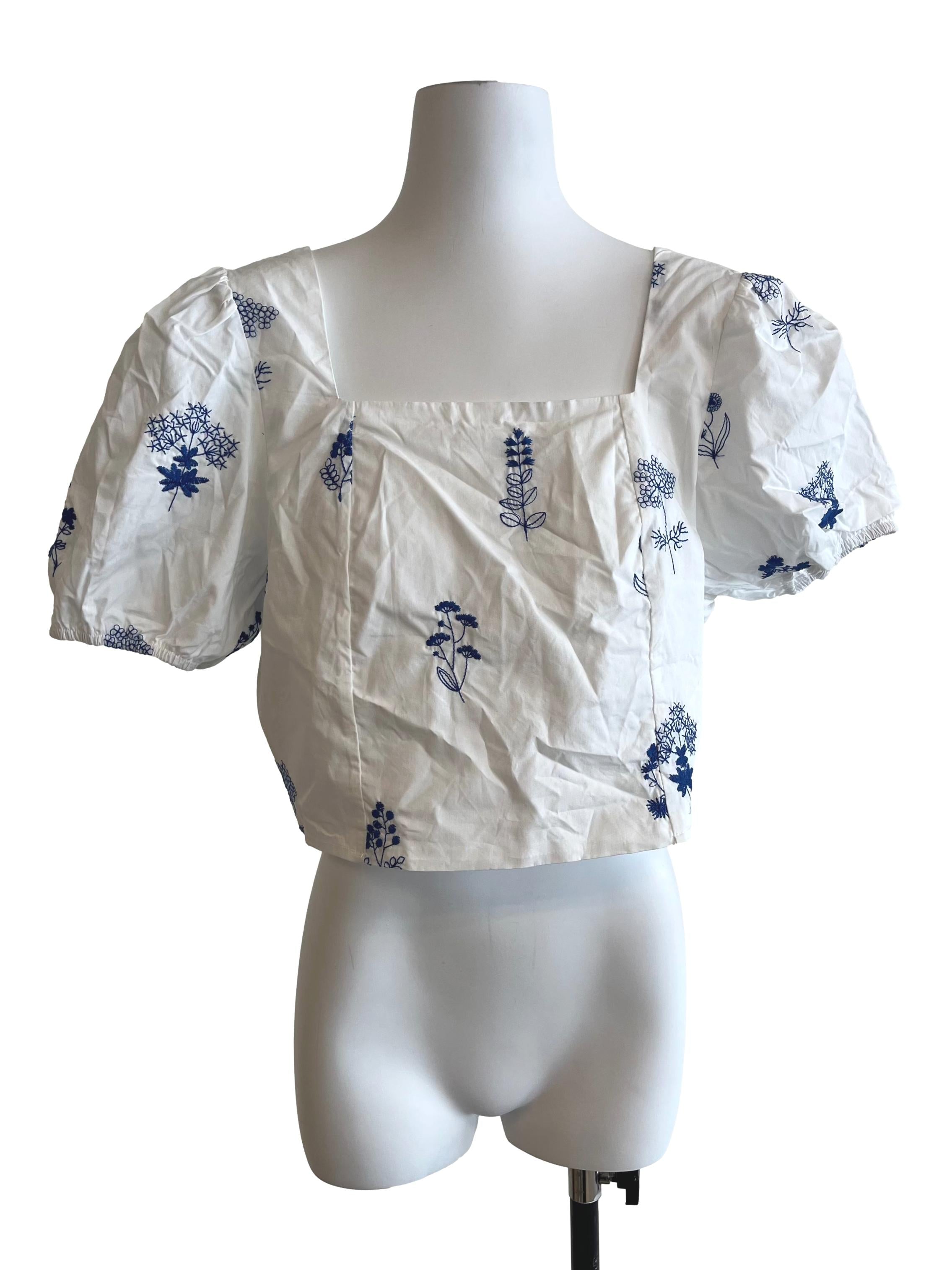 White Blue Floral Embroidery Cropped Top