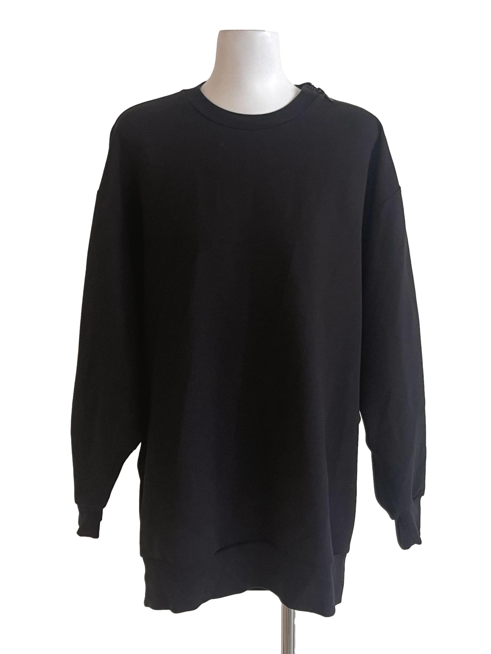 Black Long Sleeve Sweatshirt