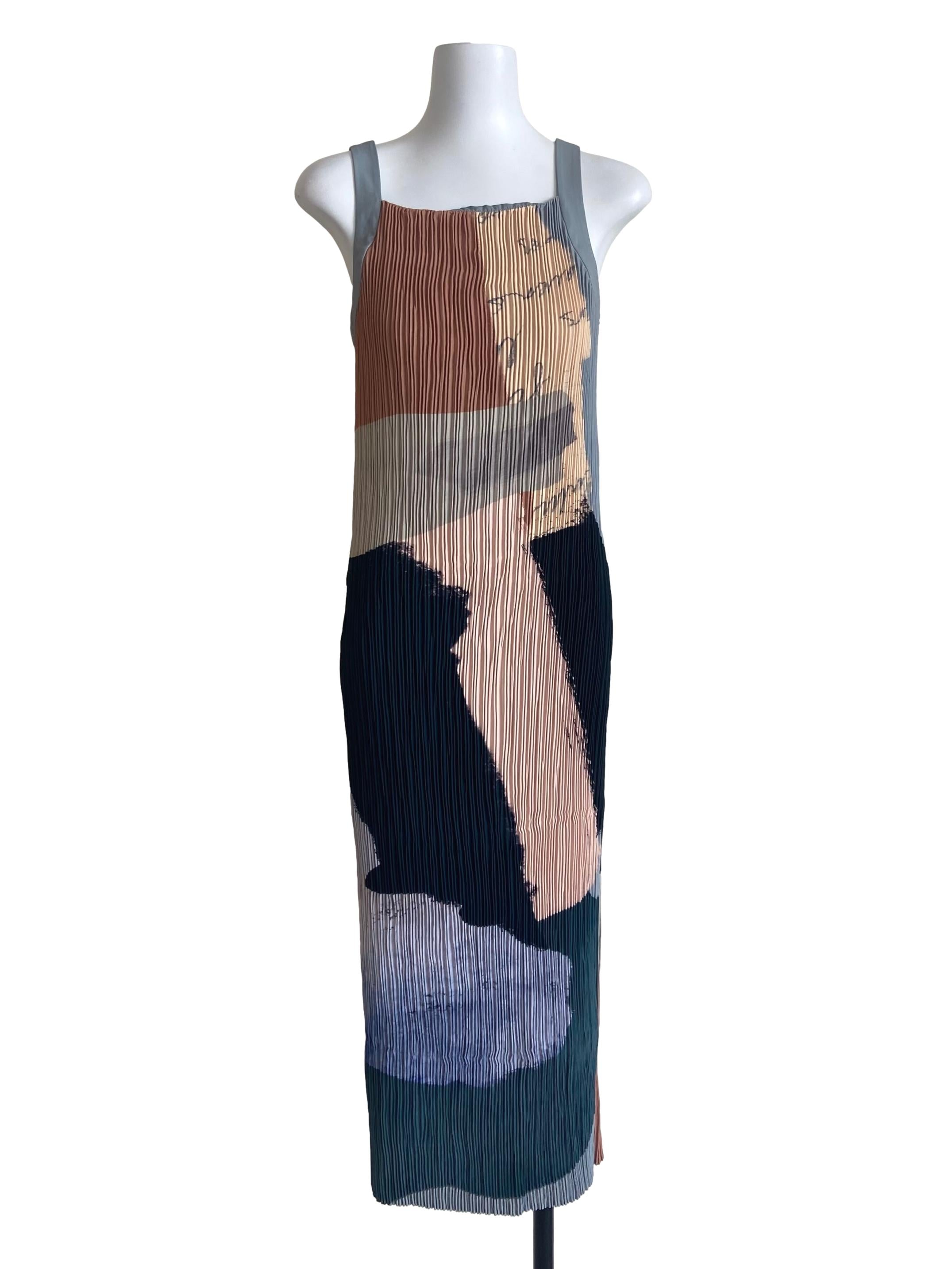 Green Analogue Pleated Column Dress OSN