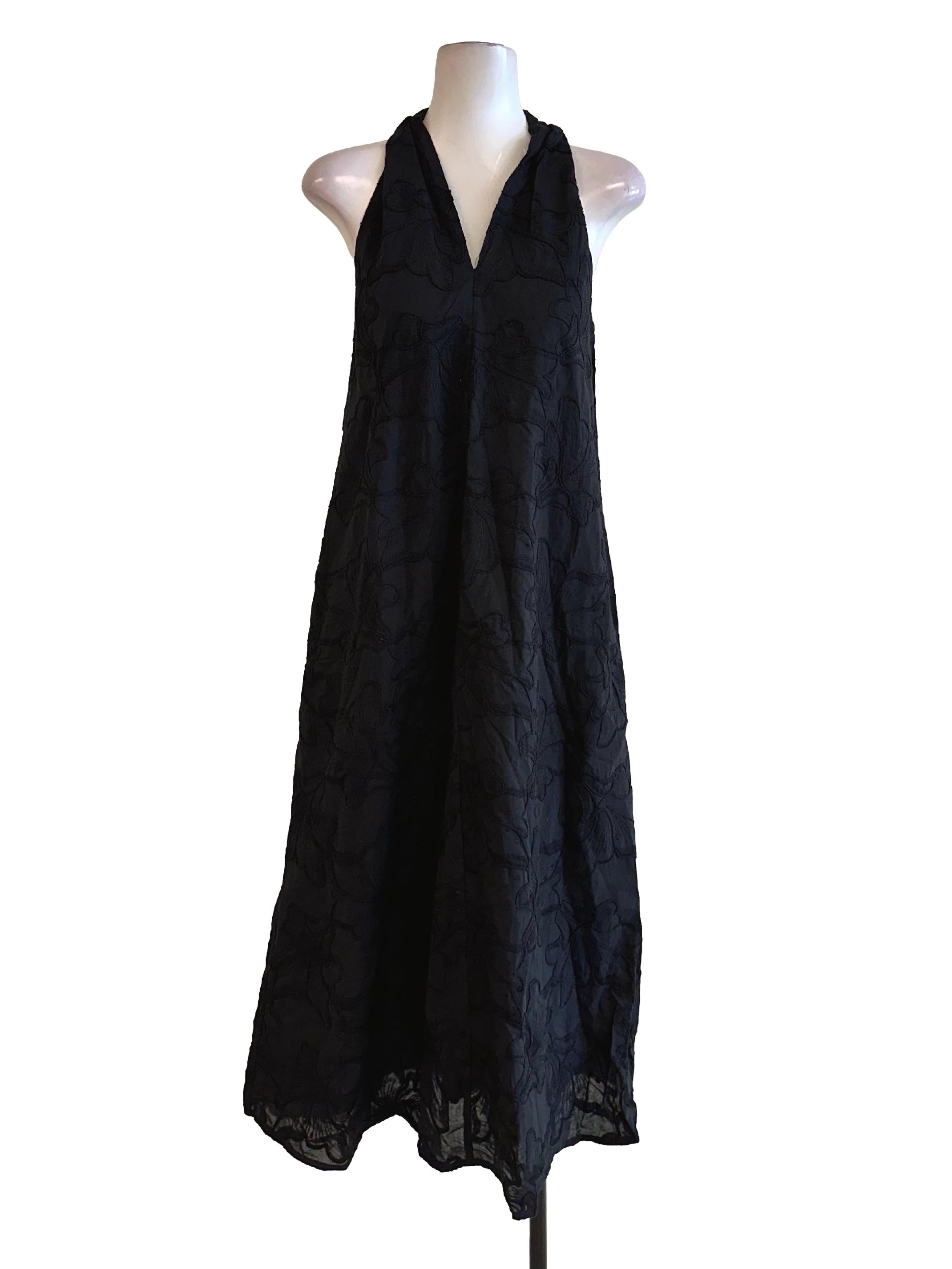 Black Flower Embroidered Pattern Dress