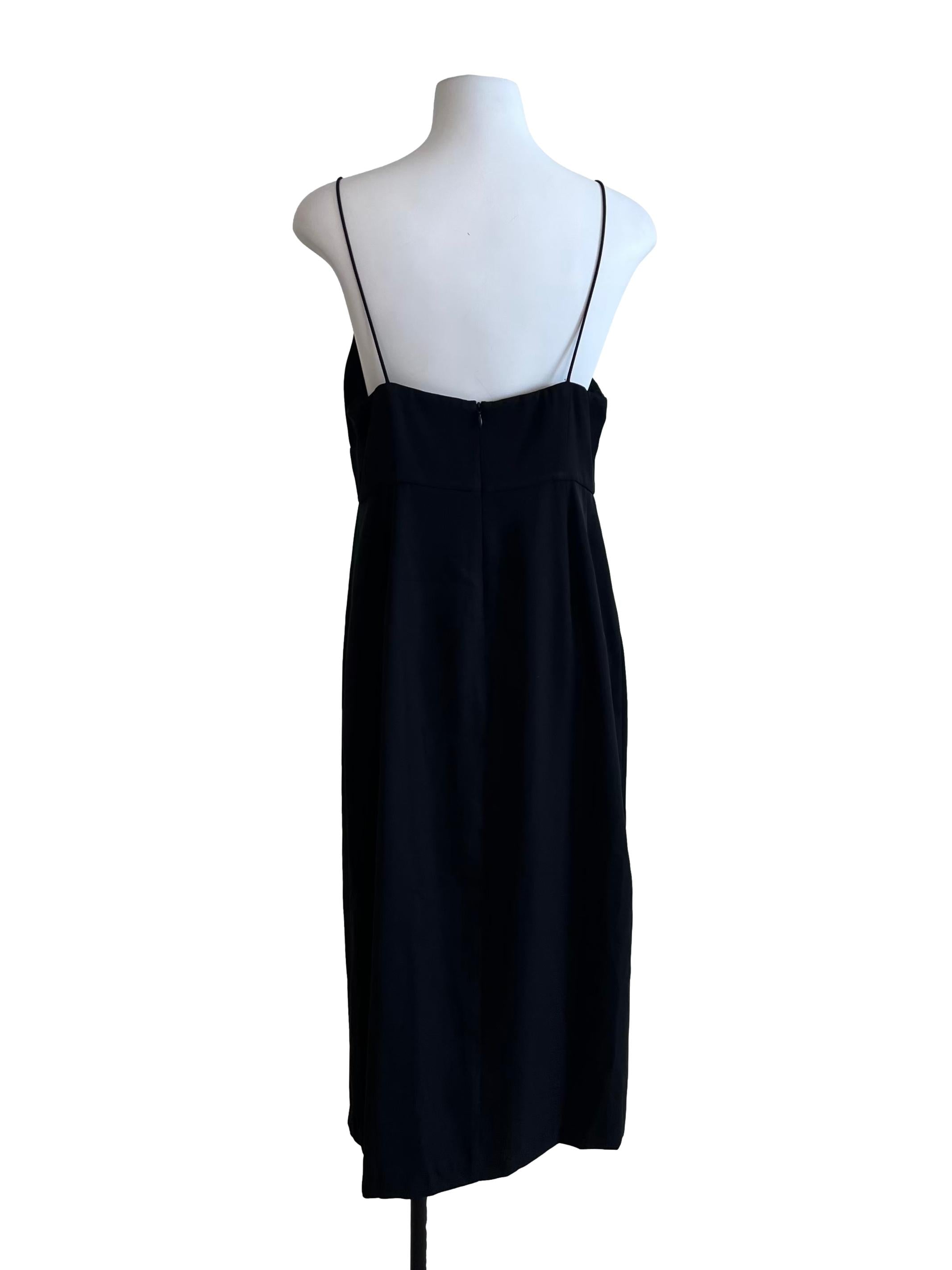 Black V Neck Sleeveless Dress
