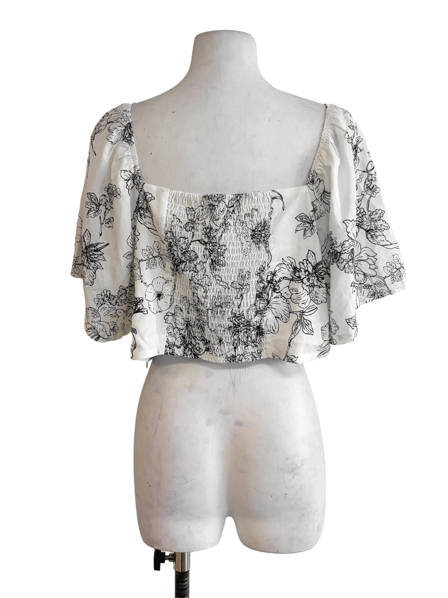 Snow White Blue Floral Motive Printed Flare Sleeve Crop Top