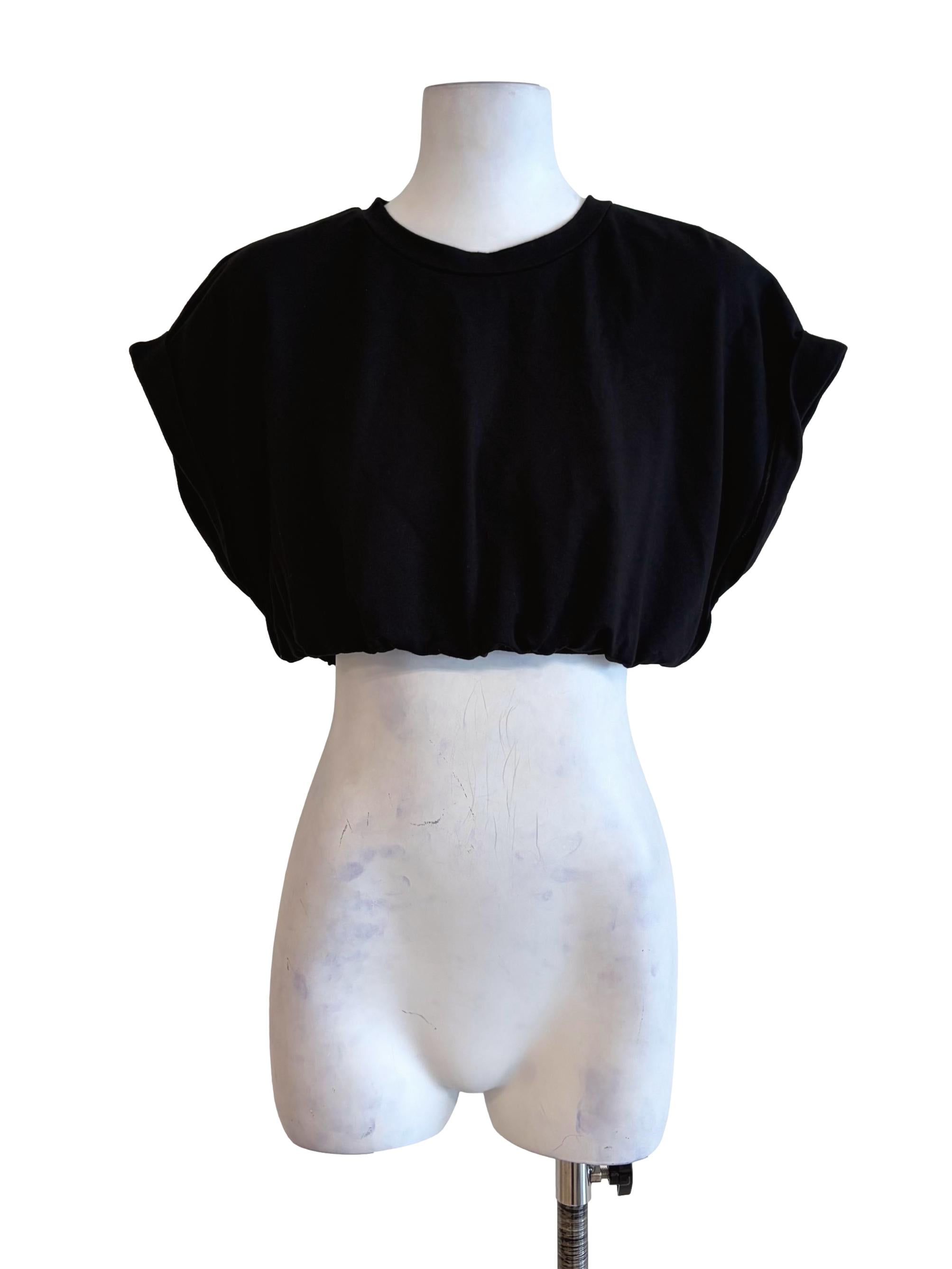 Pitch Black Round-Neck Shirt Crop Top LB
