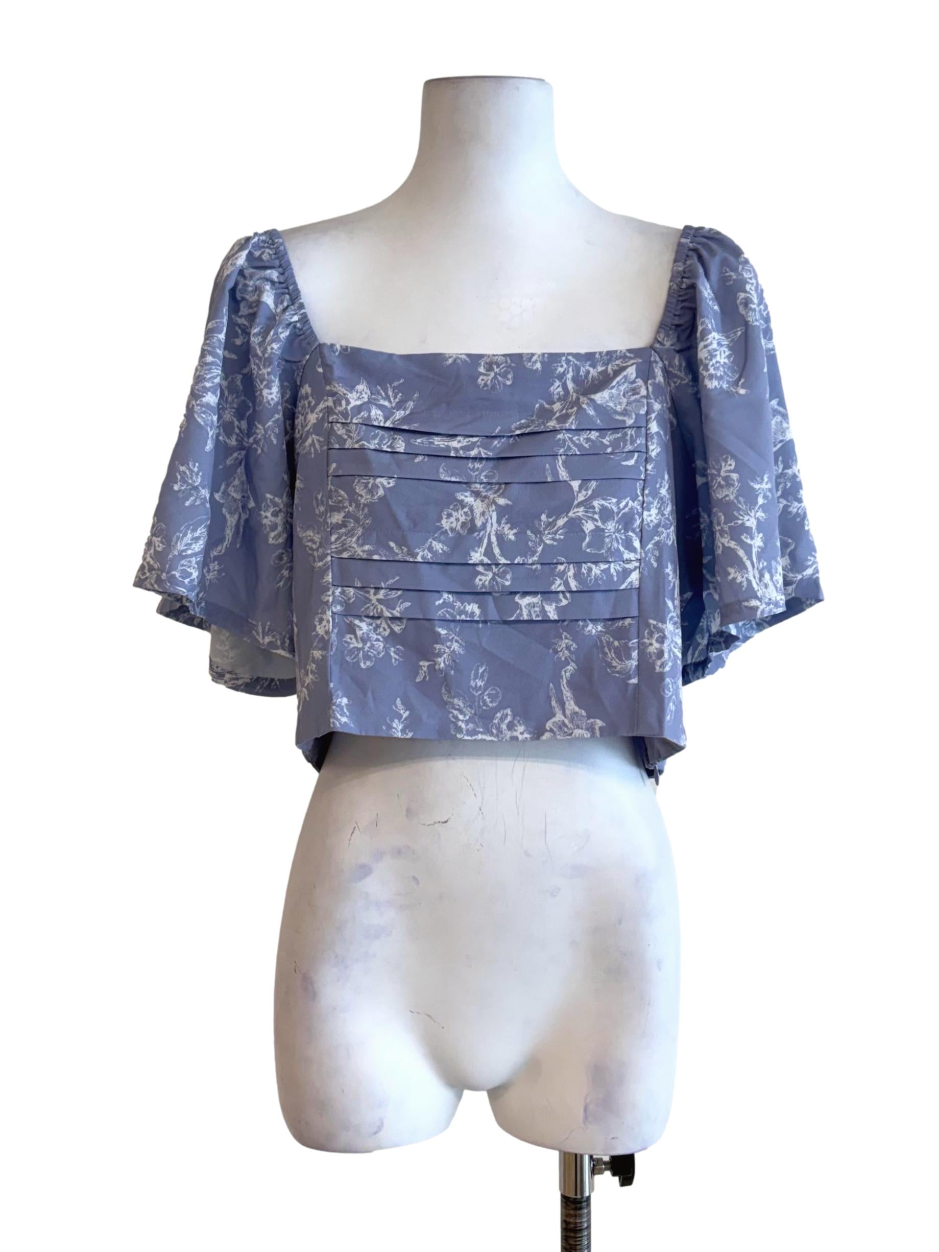 Cerulean Blue White Floral Motive Printed Flare Sleeve Crop Top