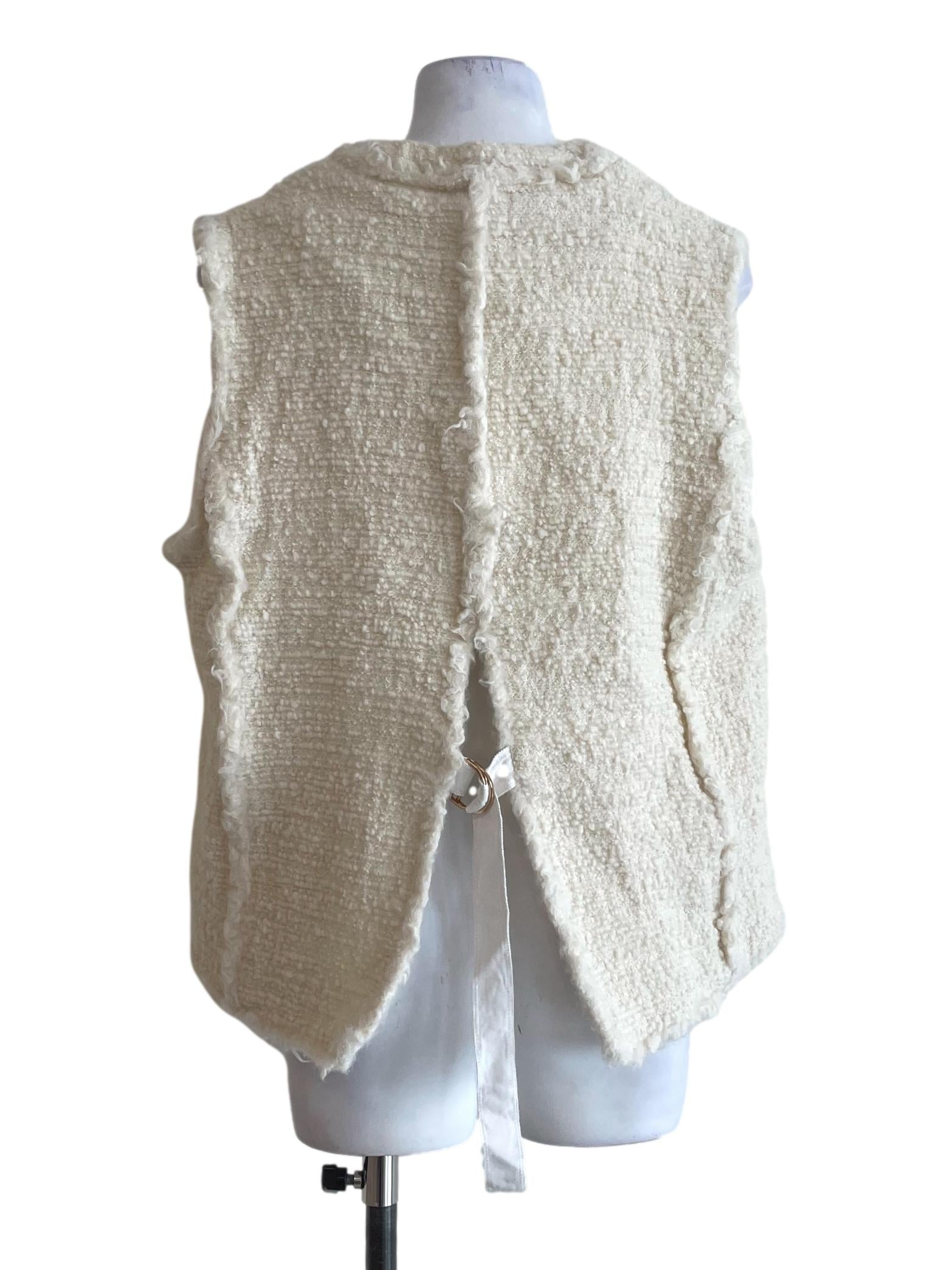 Cream White Tweed Sleeveless Jacket