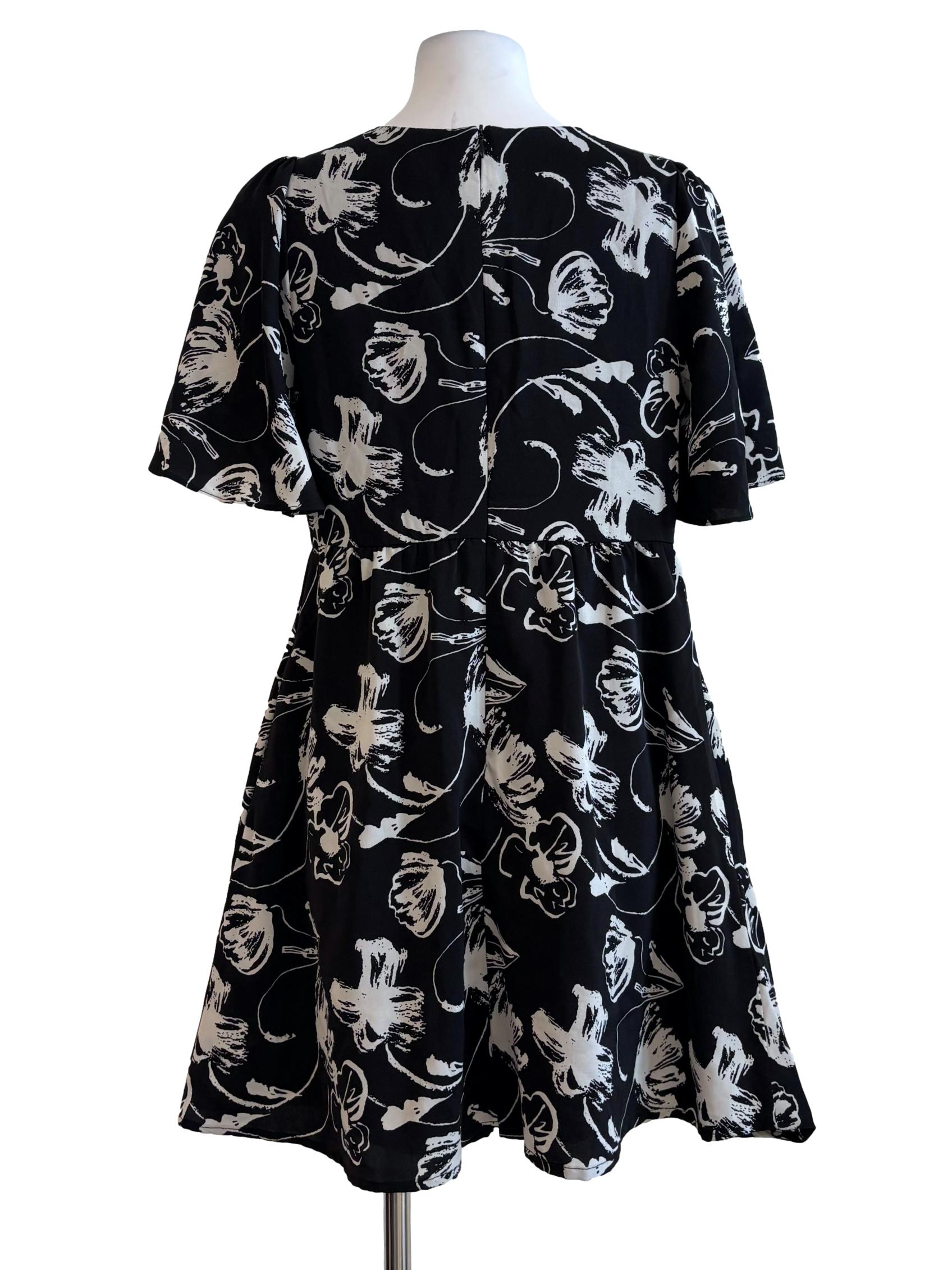 Black White Floral Patterned Dress