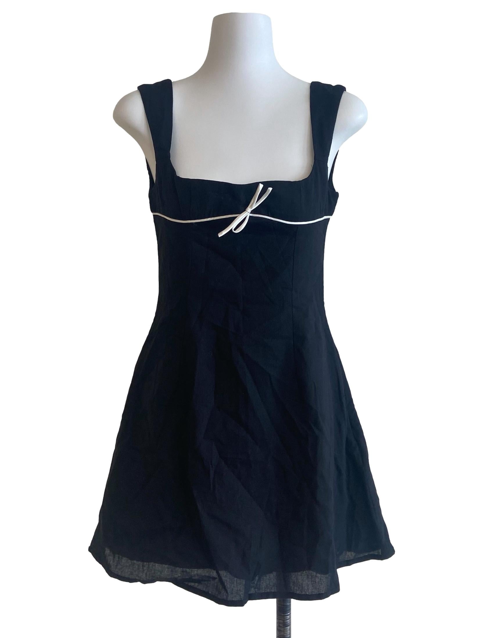 Black Sleeveless Apron Dress