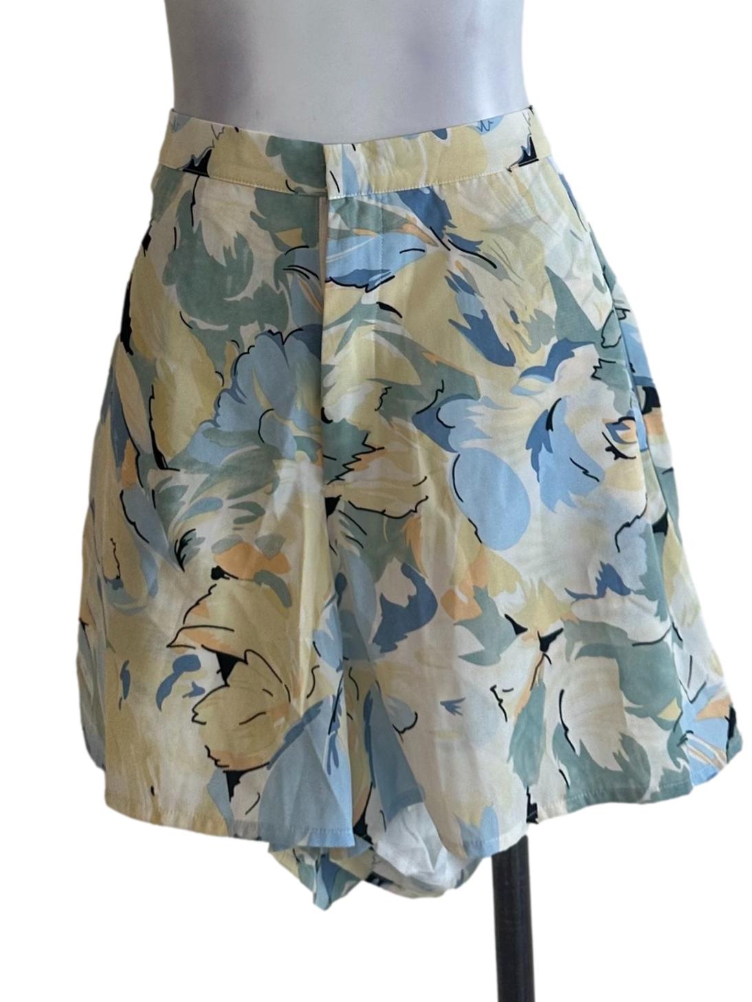 Light Yellow Pattern Casual Shorts