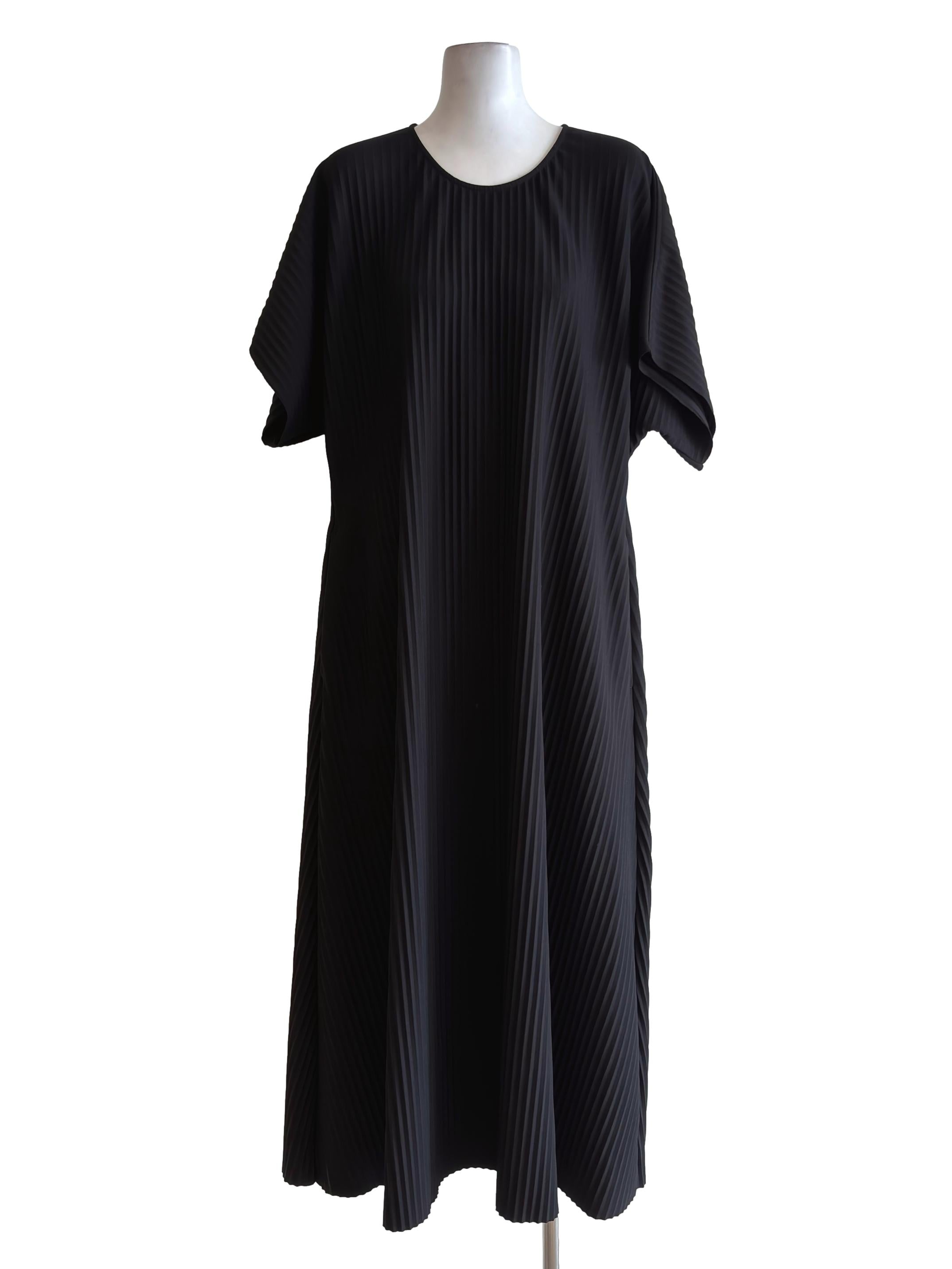 Jet Black Pleated Maxi Dress