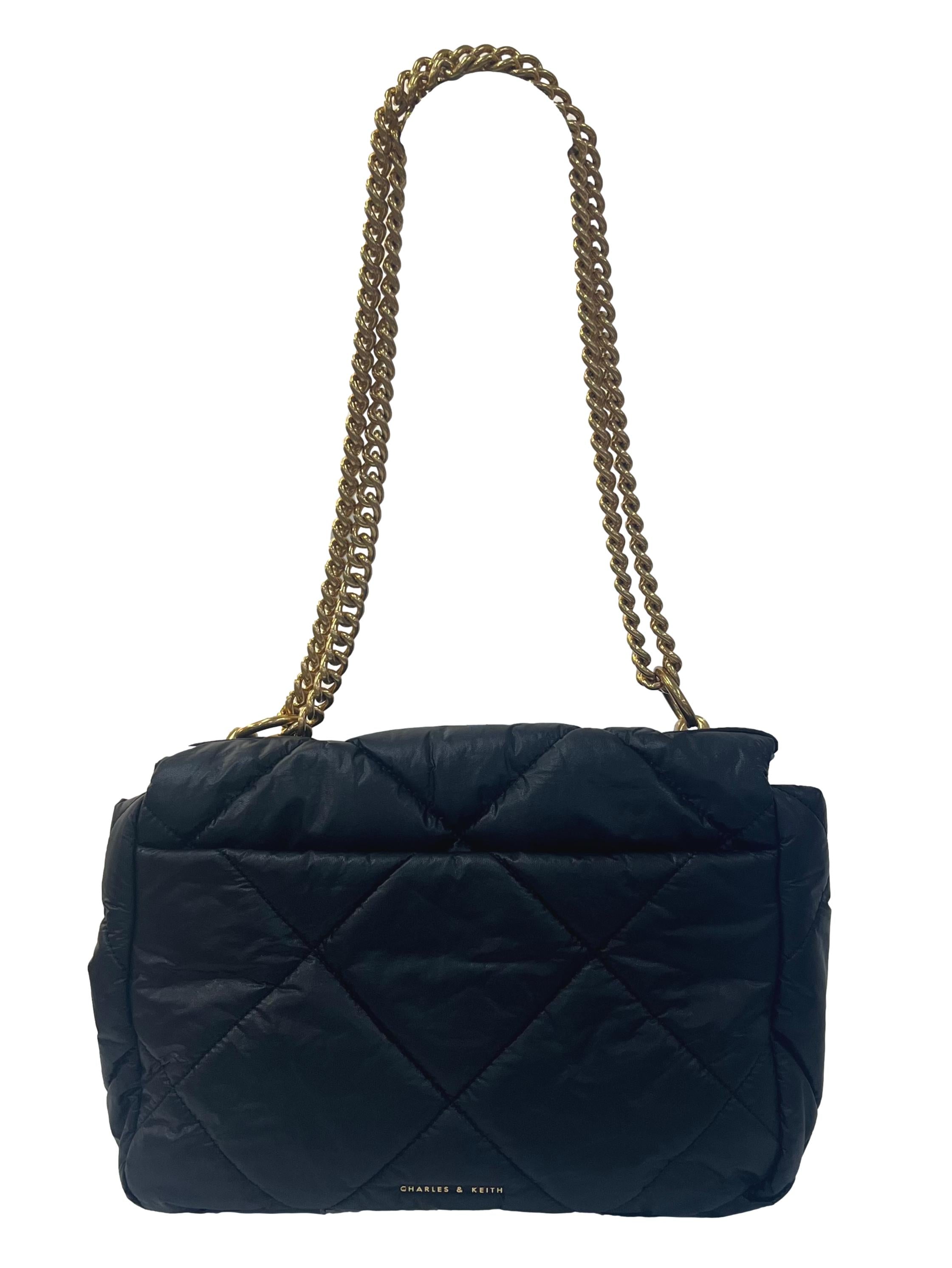 Black Puffy Quilted Shoulder Bag With Gold Chain