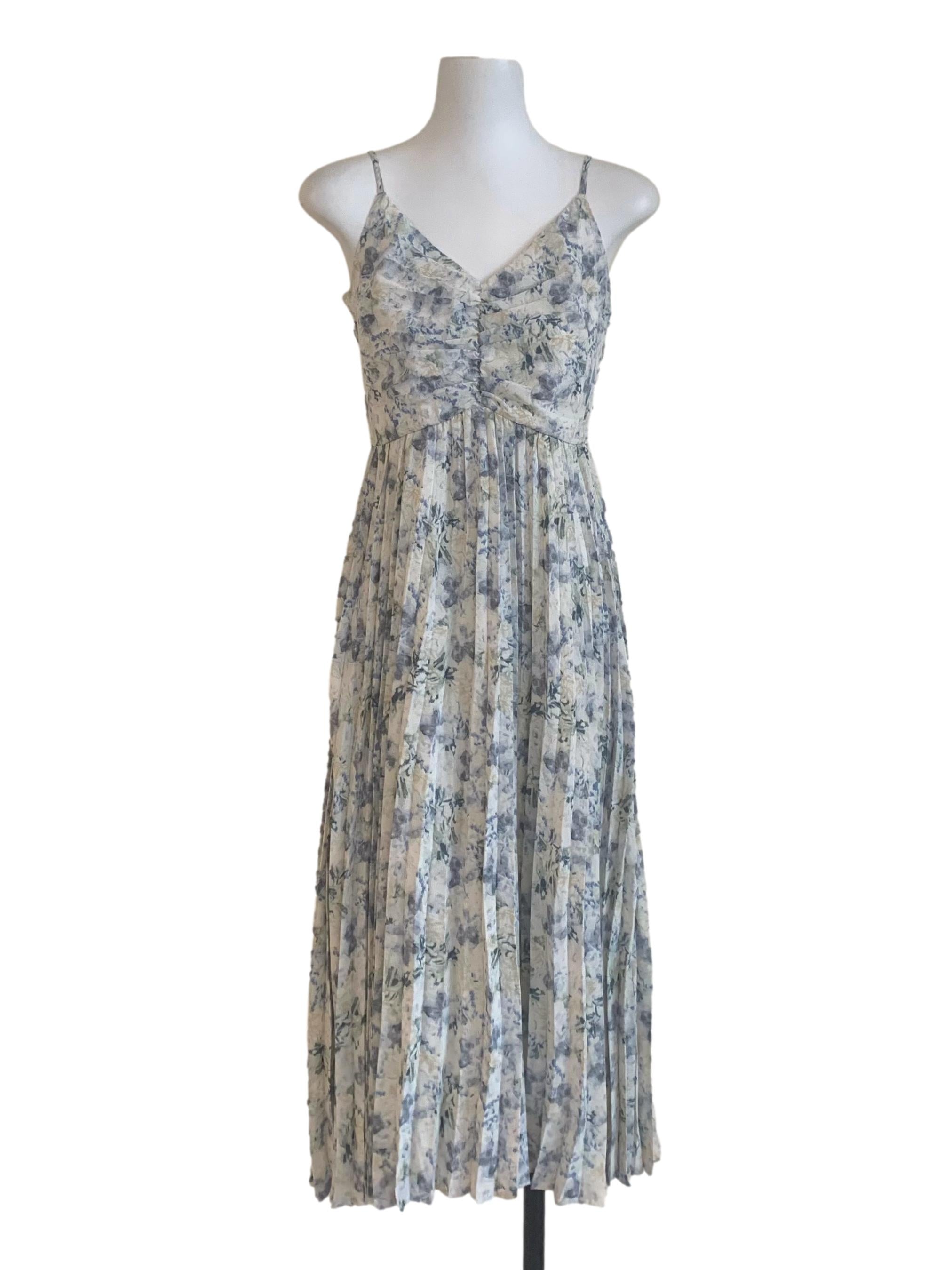Chiffon White Blue Floral Pattern Pleated Dress