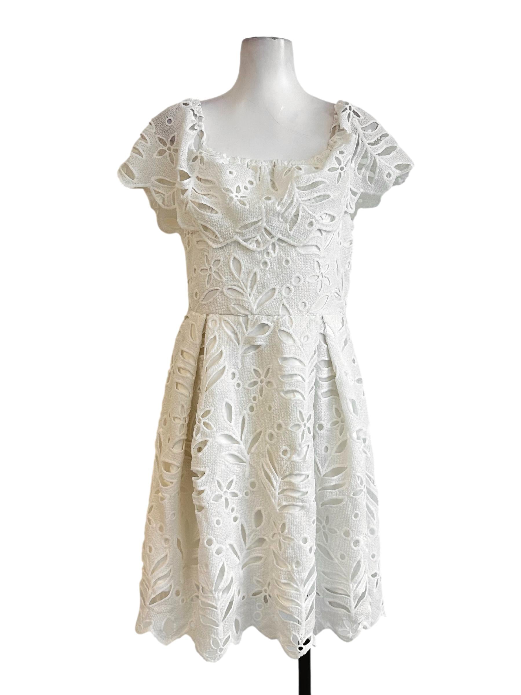 Daisy White Lace Embroidery Pattern Dress