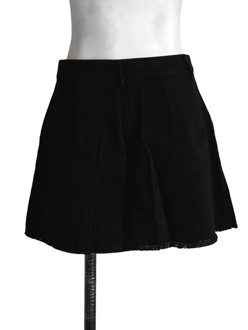 Black Jerry Pleated Frayed Hem Skorts