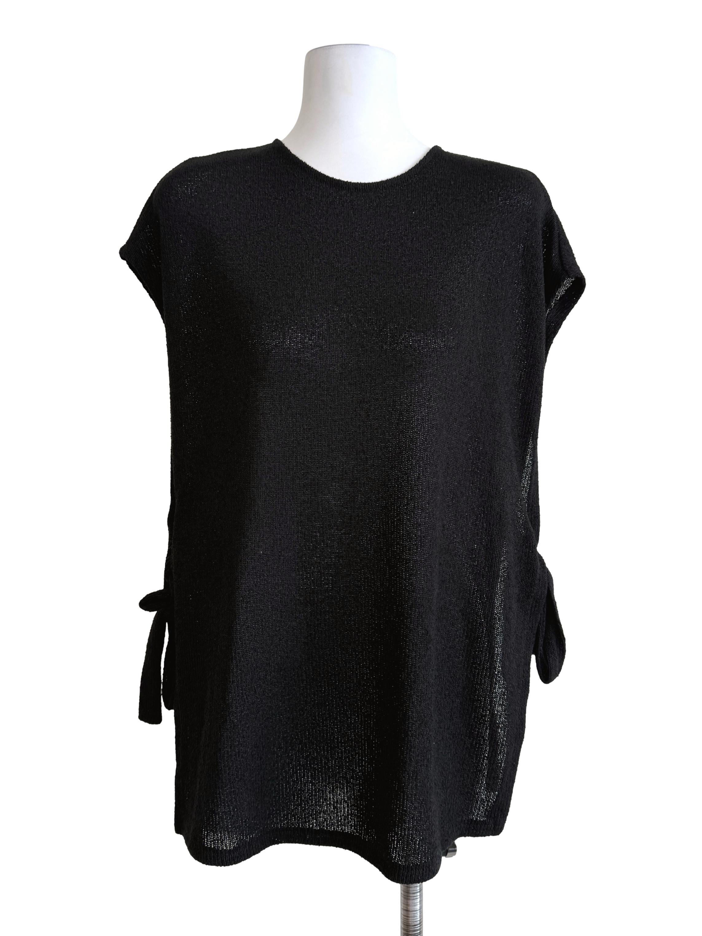 Black Round Neck Top