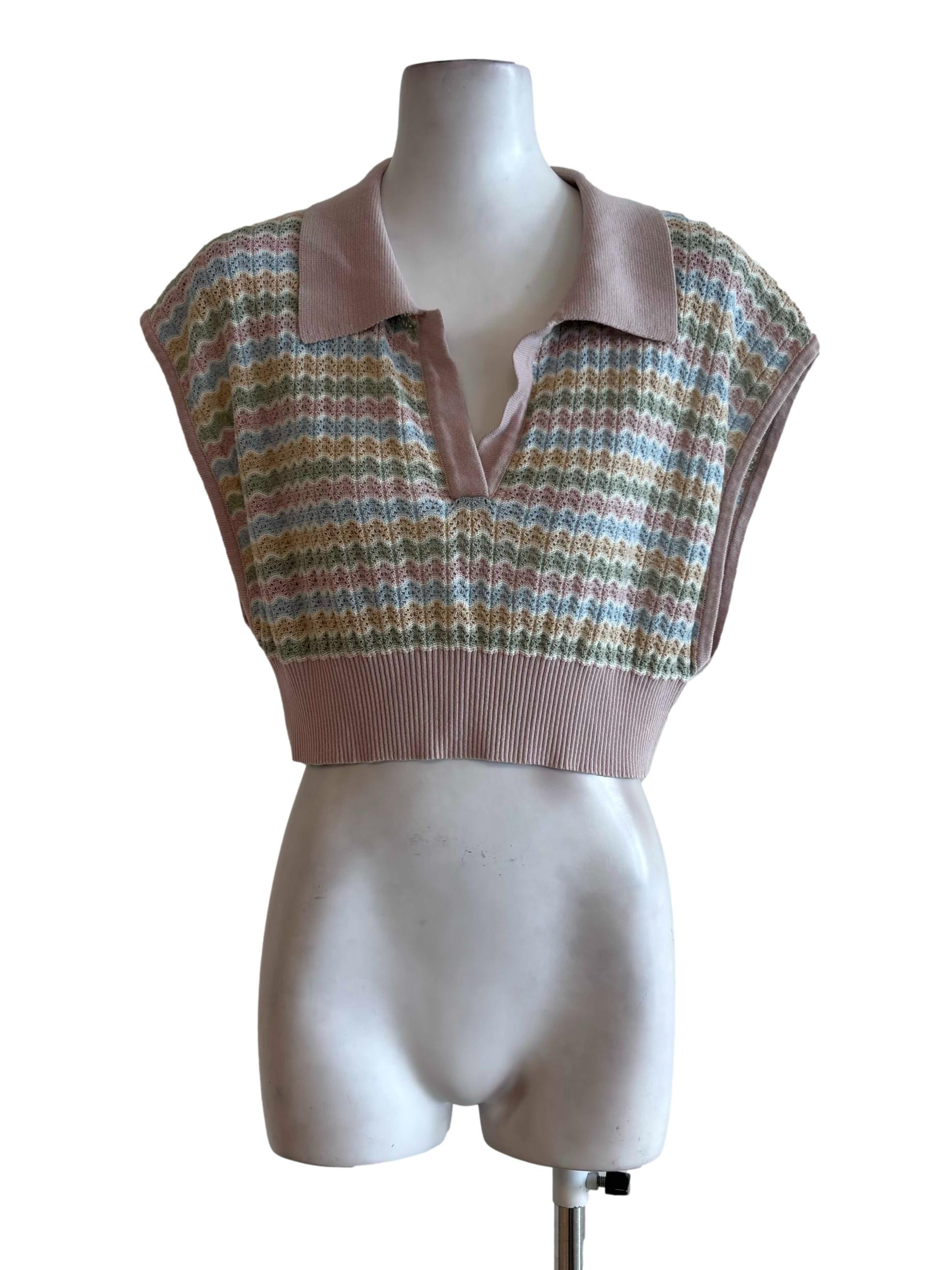 Multicolor Pink Collared Knitted Crop Top