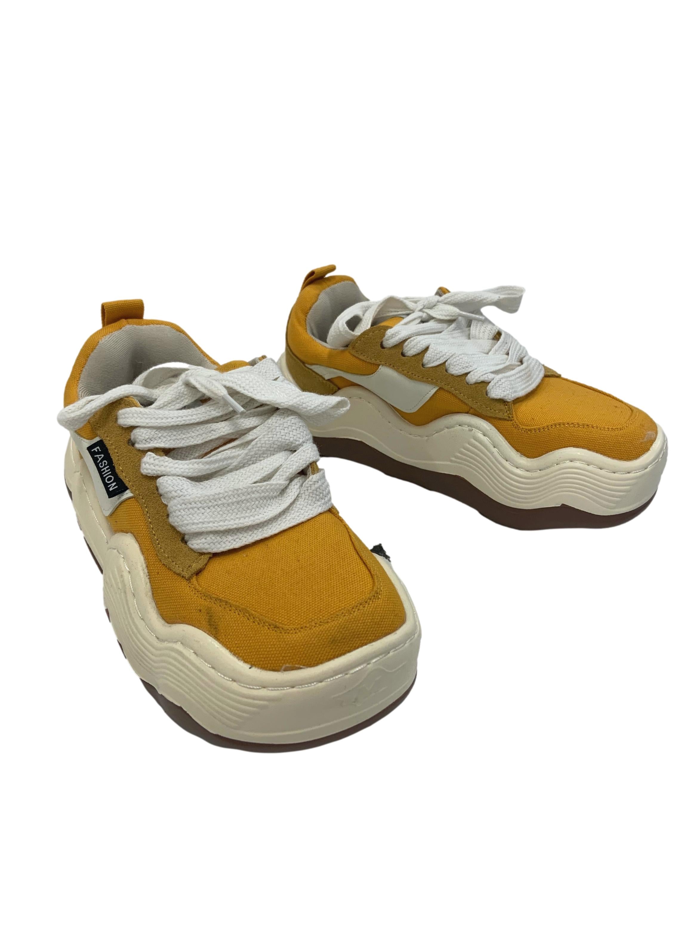 Chunky deals sneakers yellow