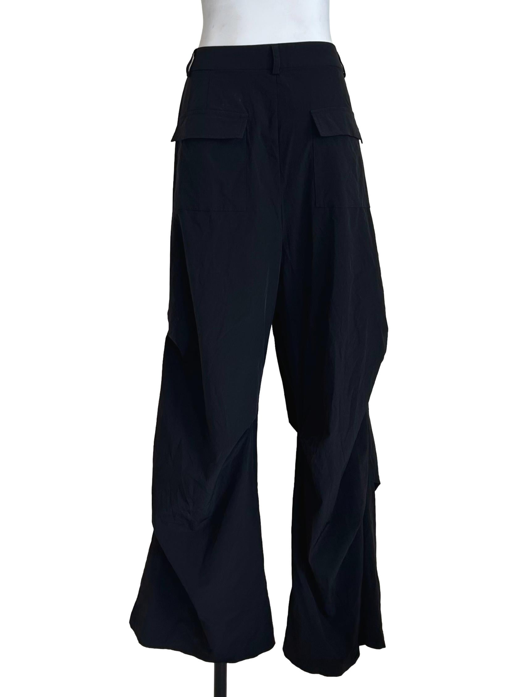 Black Pleated Relaxed-Fit Trousers TTR