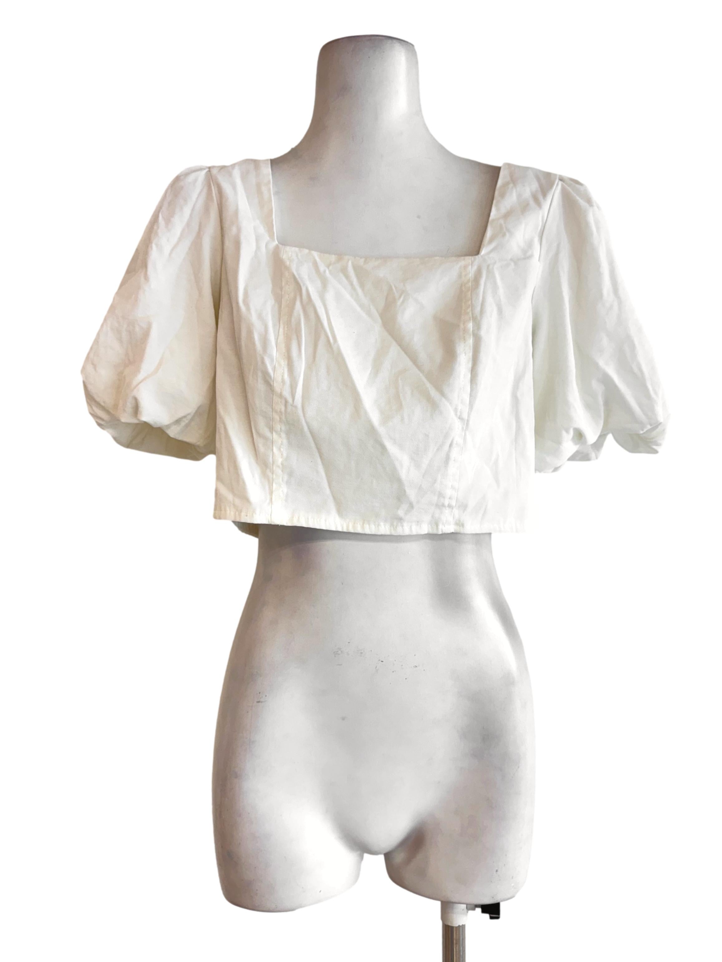 White Apron-Like Neck Shape Tank Top With Bubble Sleeve