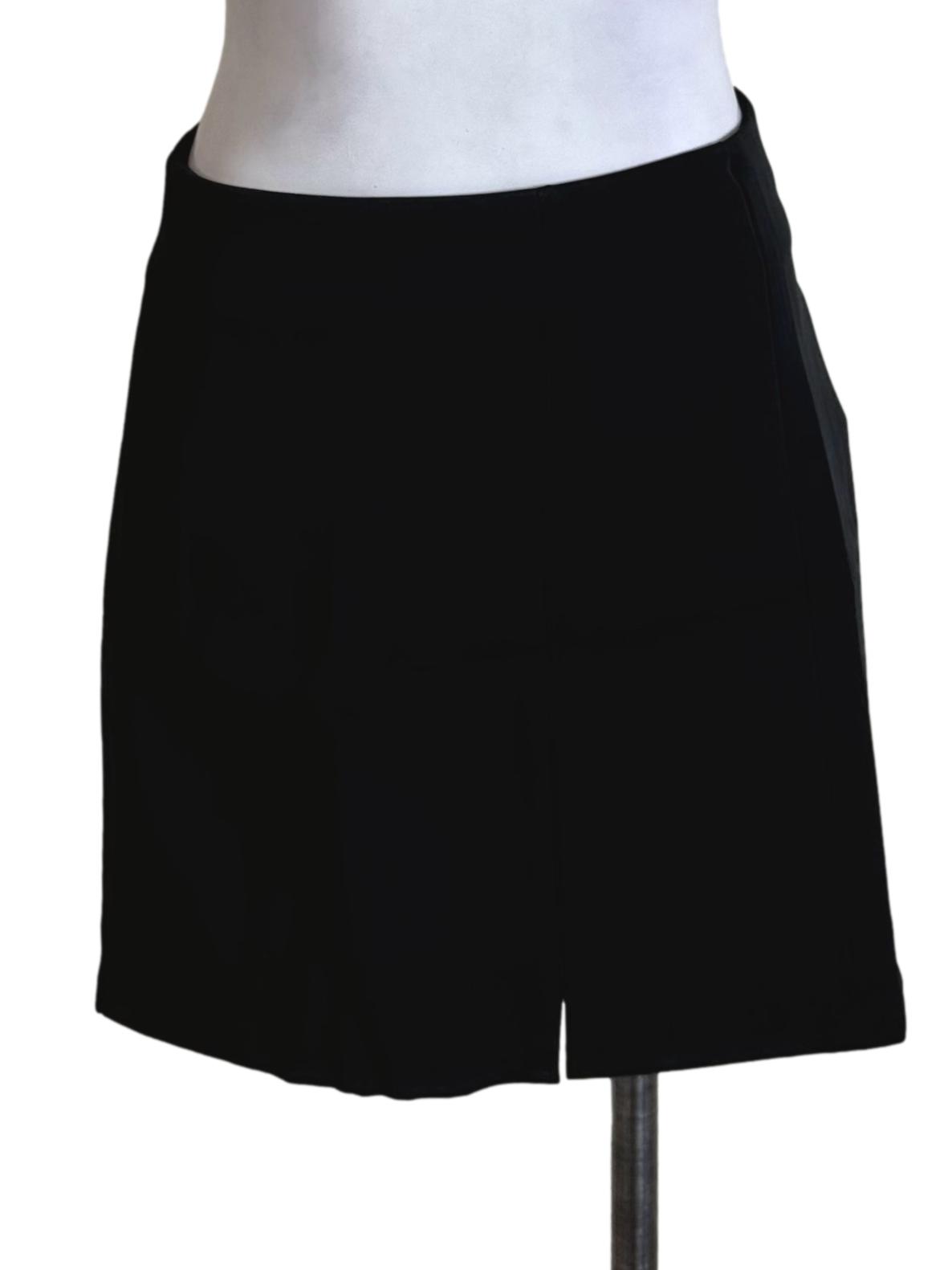 Black Plain Slit Skorts