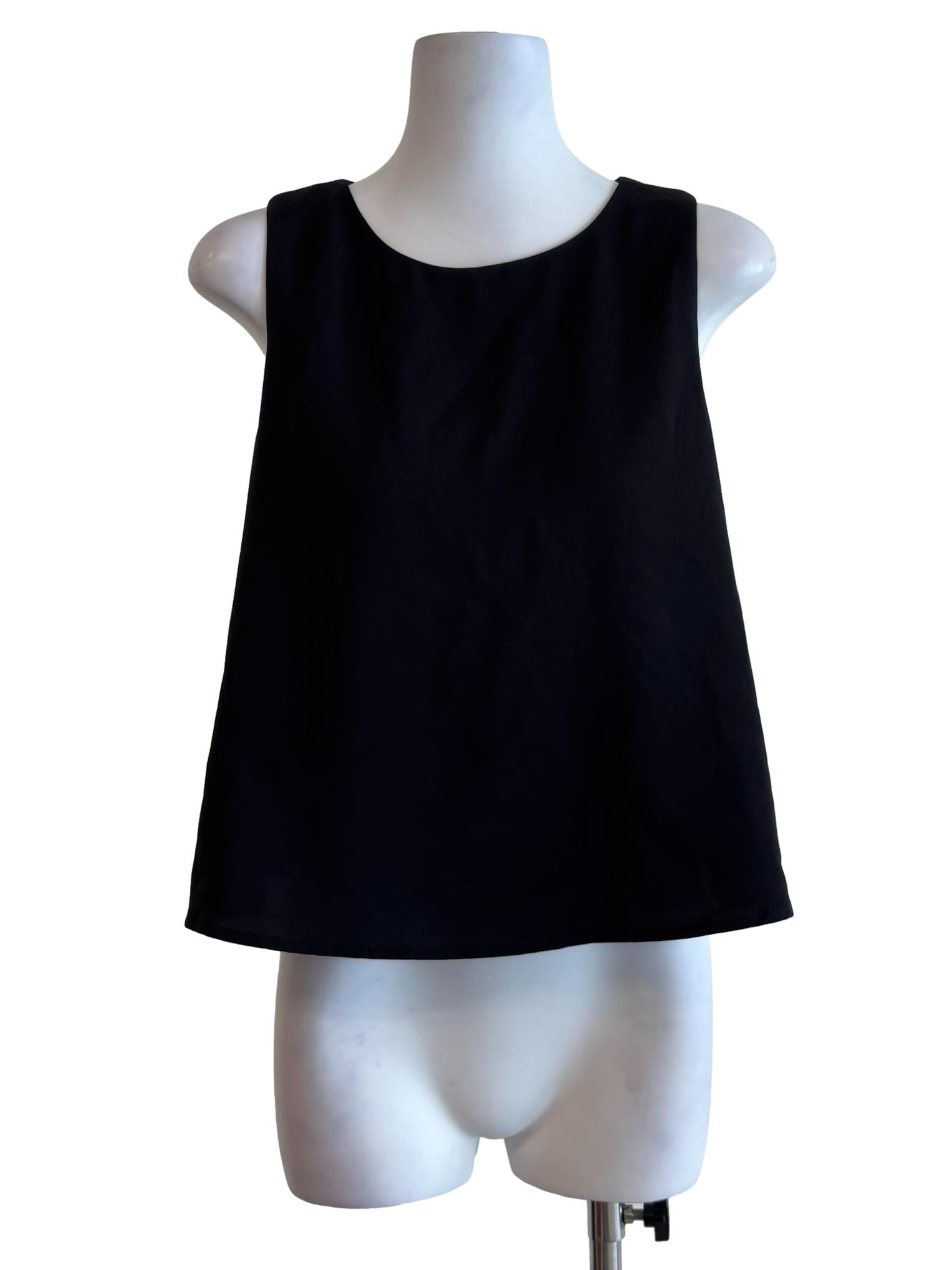 Black Round Neck Sleeveless Top