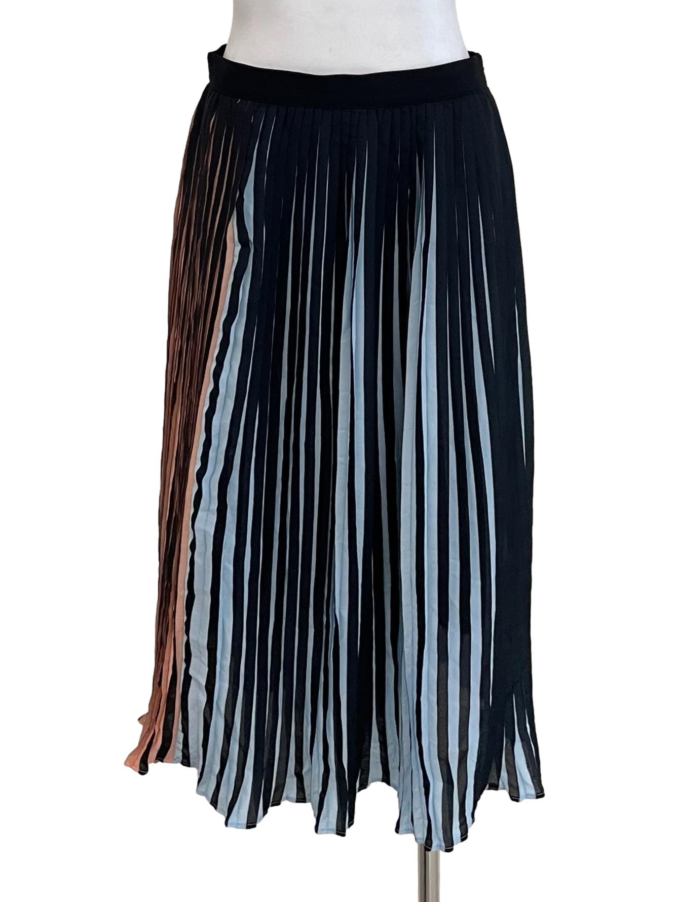 Black Contrast Colors Accordion Skirt