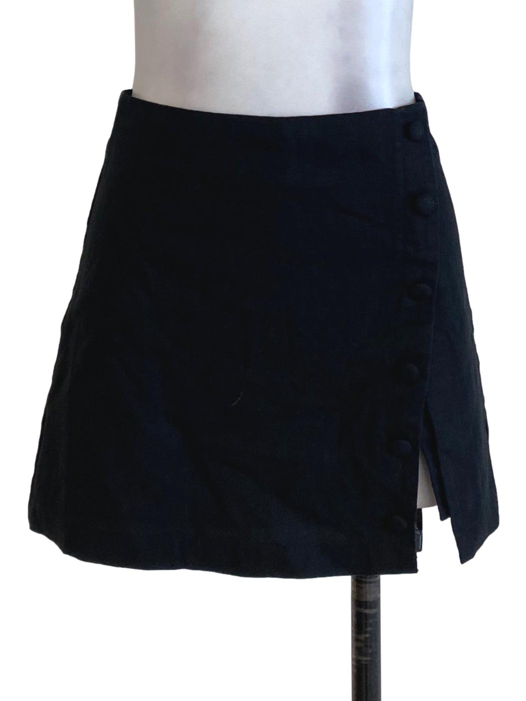 Young Hungry Free Black Flapped Skorts | REFASH