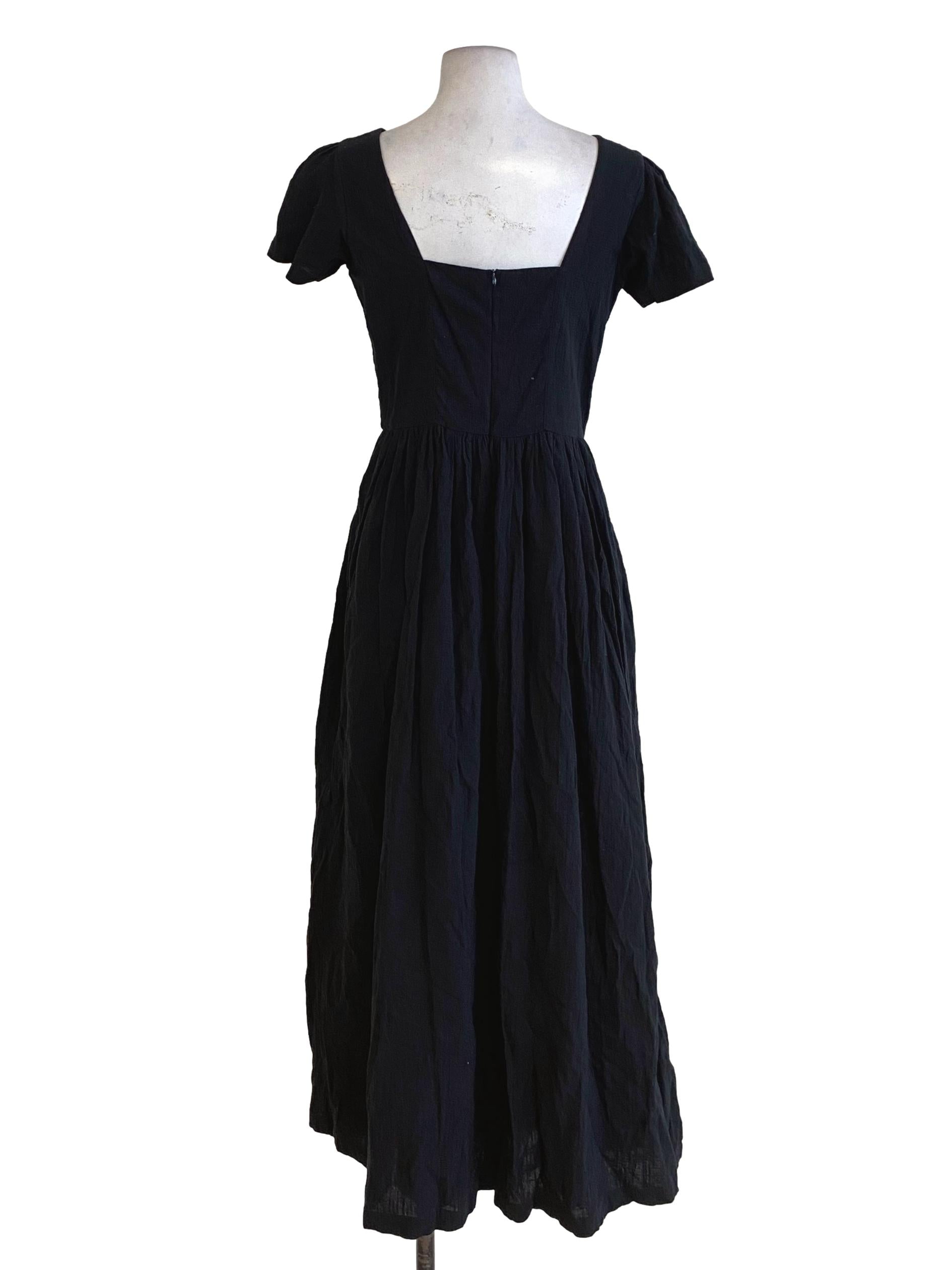 Black Plain Sleeveless Dress