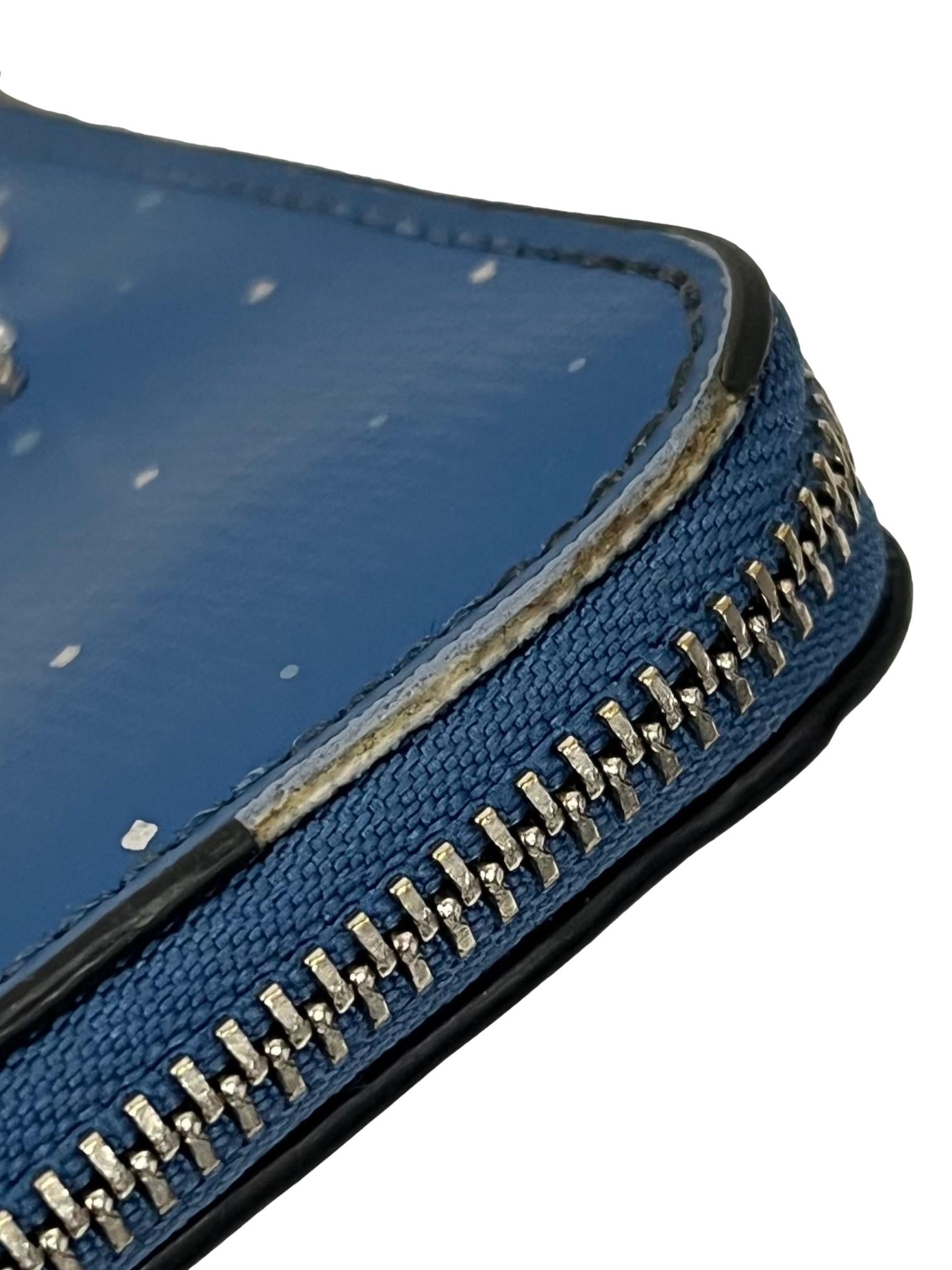 Blue Arctic Friends Medium L-Zip Card Holder