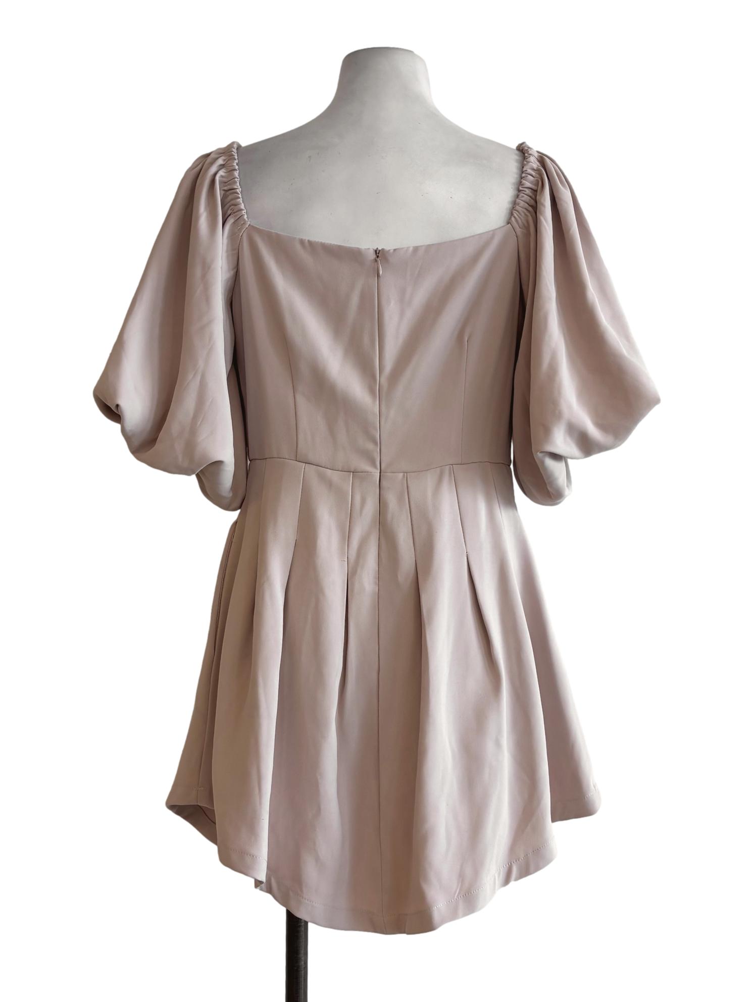 Old Wood Sweetheart Neckline Dress