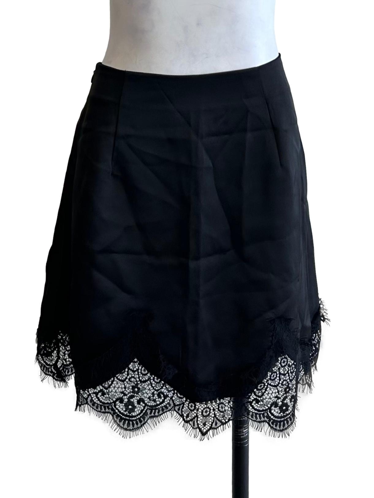 Black Scalloped Lace Trim Skirt