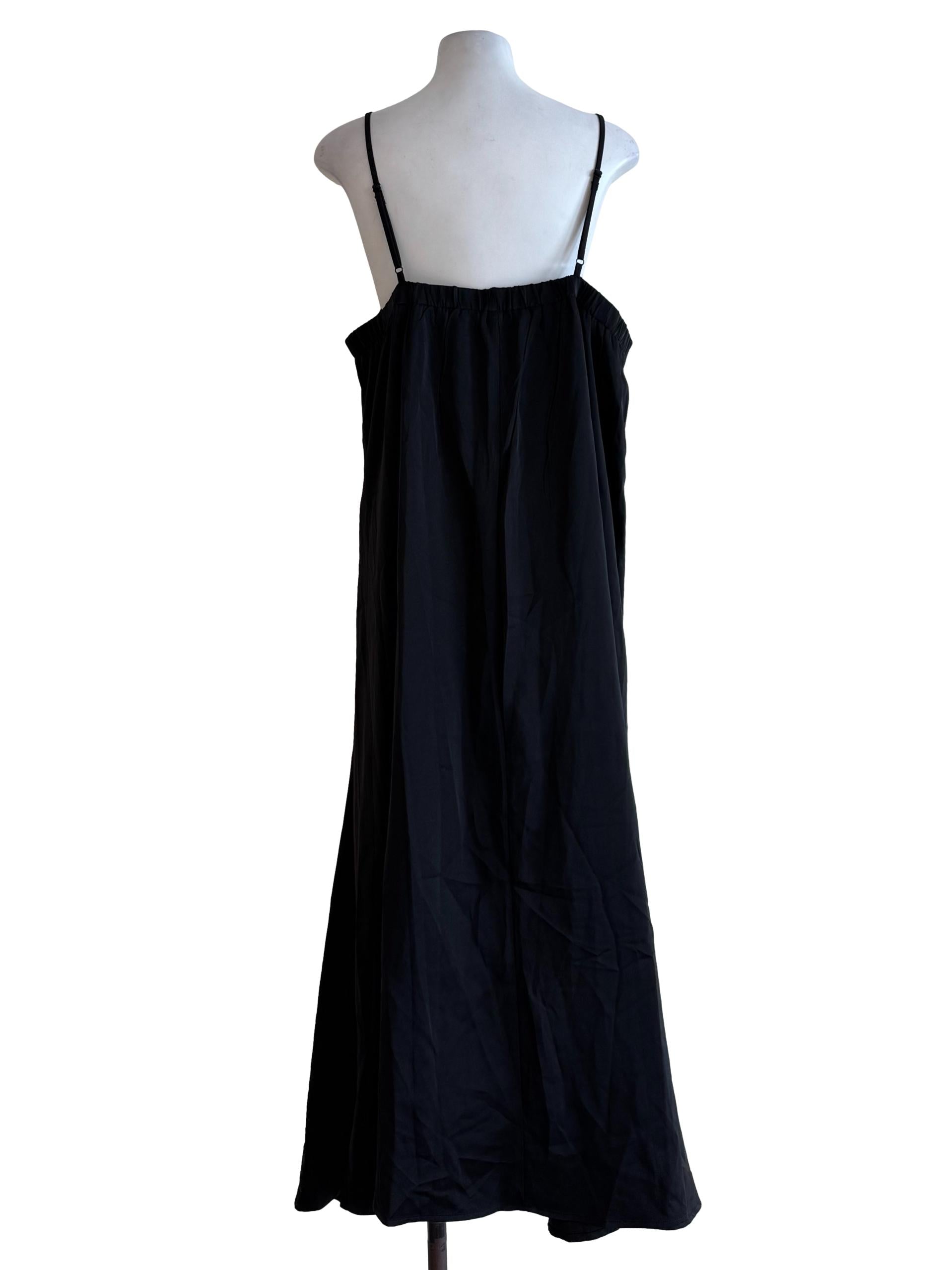 Black V Neck Sleeveless Dress