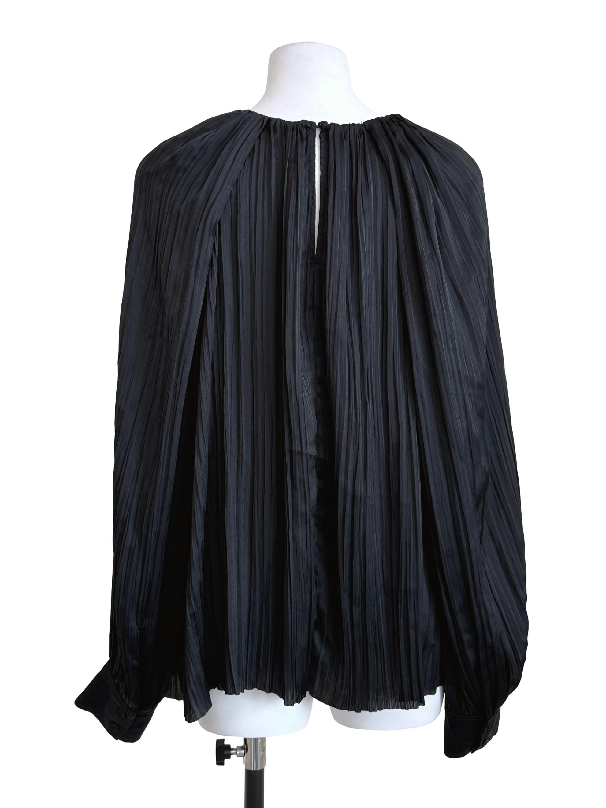 Black Pleated Long Sleeves Top