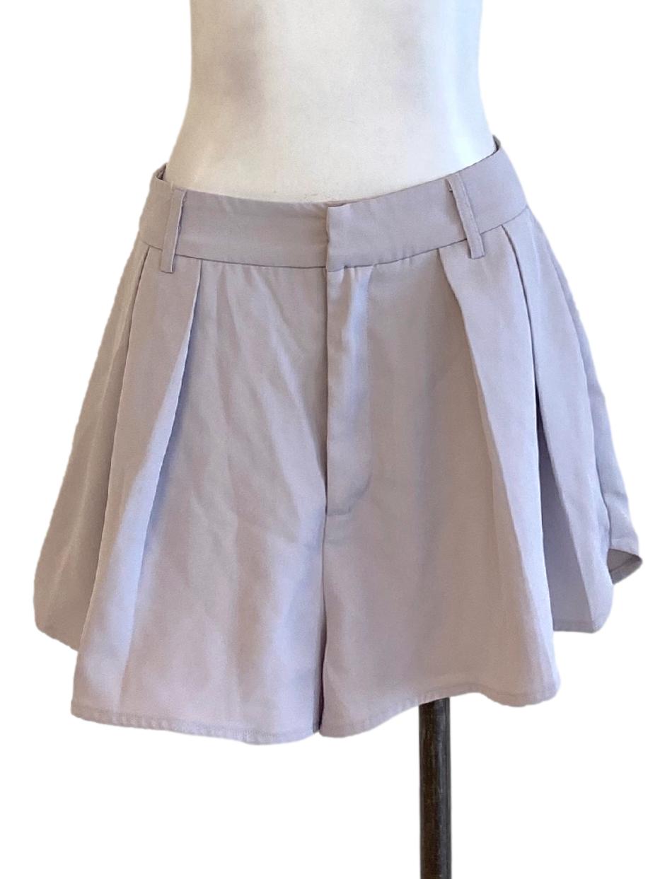Pastel Purple Buttoned Waist Regular Loose Shorts