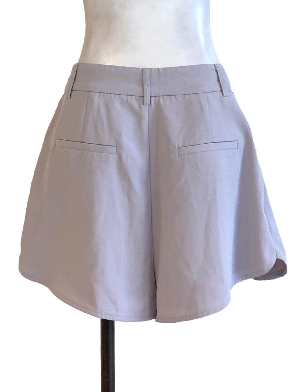 Pastel Purple Buttoned Waist Regular Loose Shorts