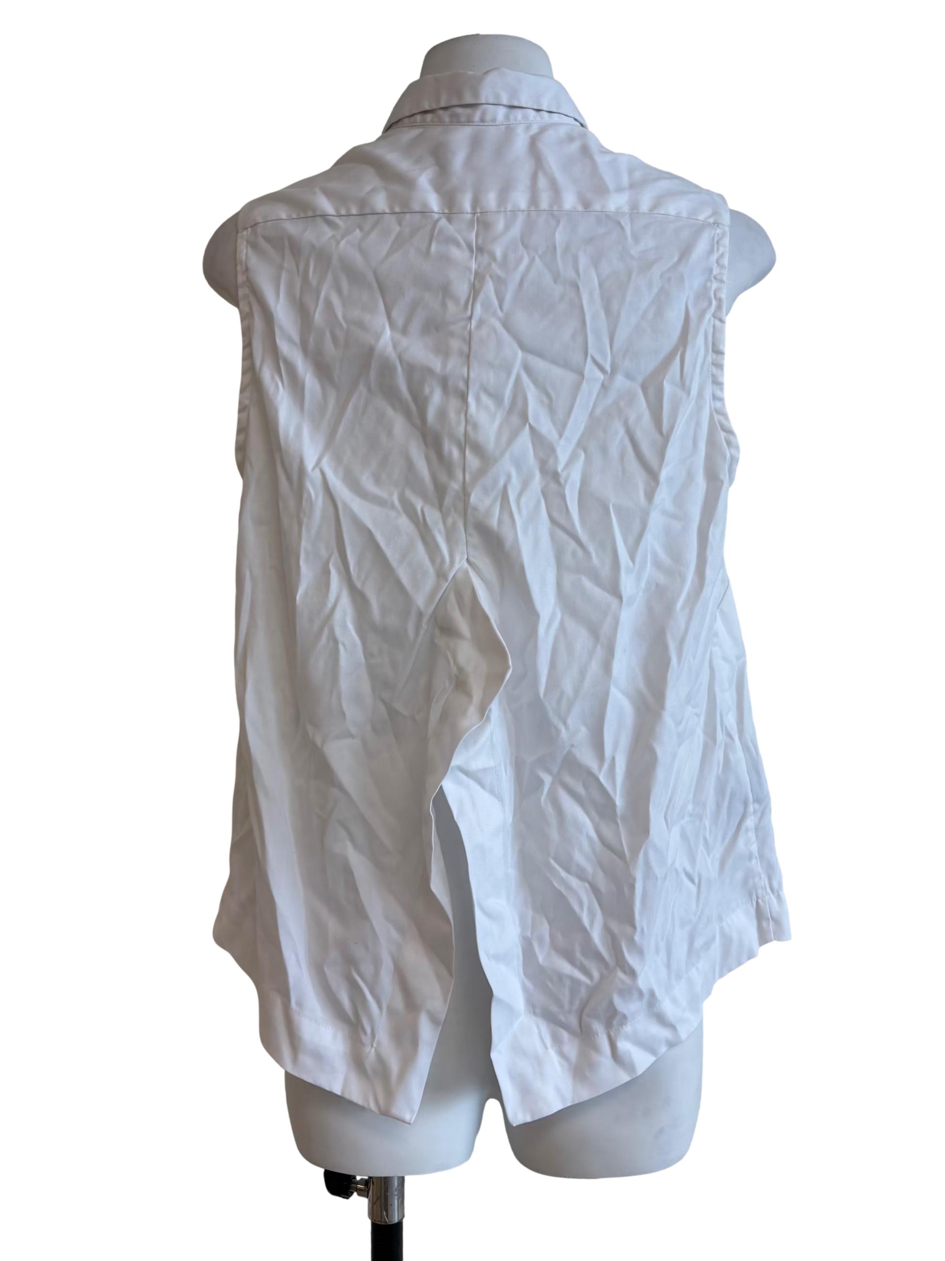Daisy White Sleeveless Collared Top