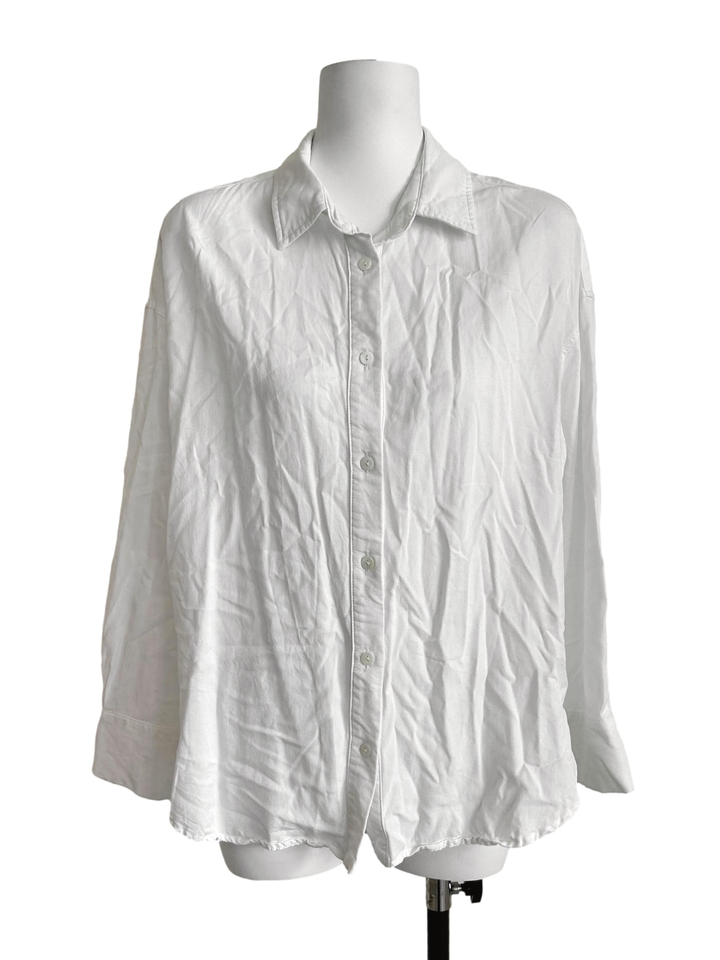 White Oversized Long-Sleeve Button-Down Shirt