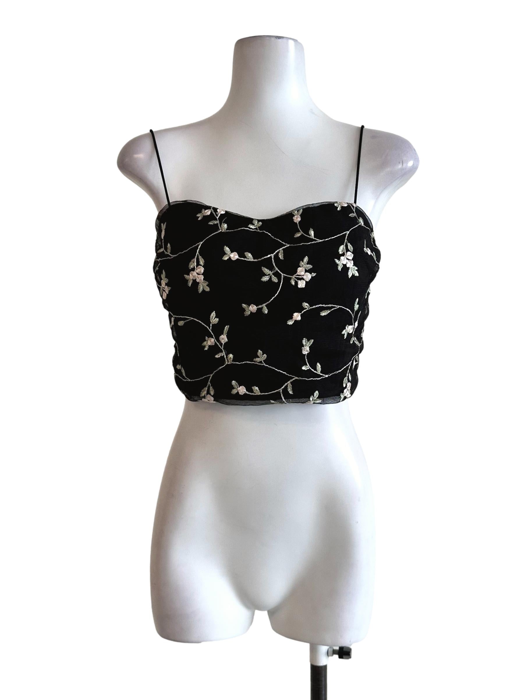 Black Padded Flower Embroidery Sleeveless Top