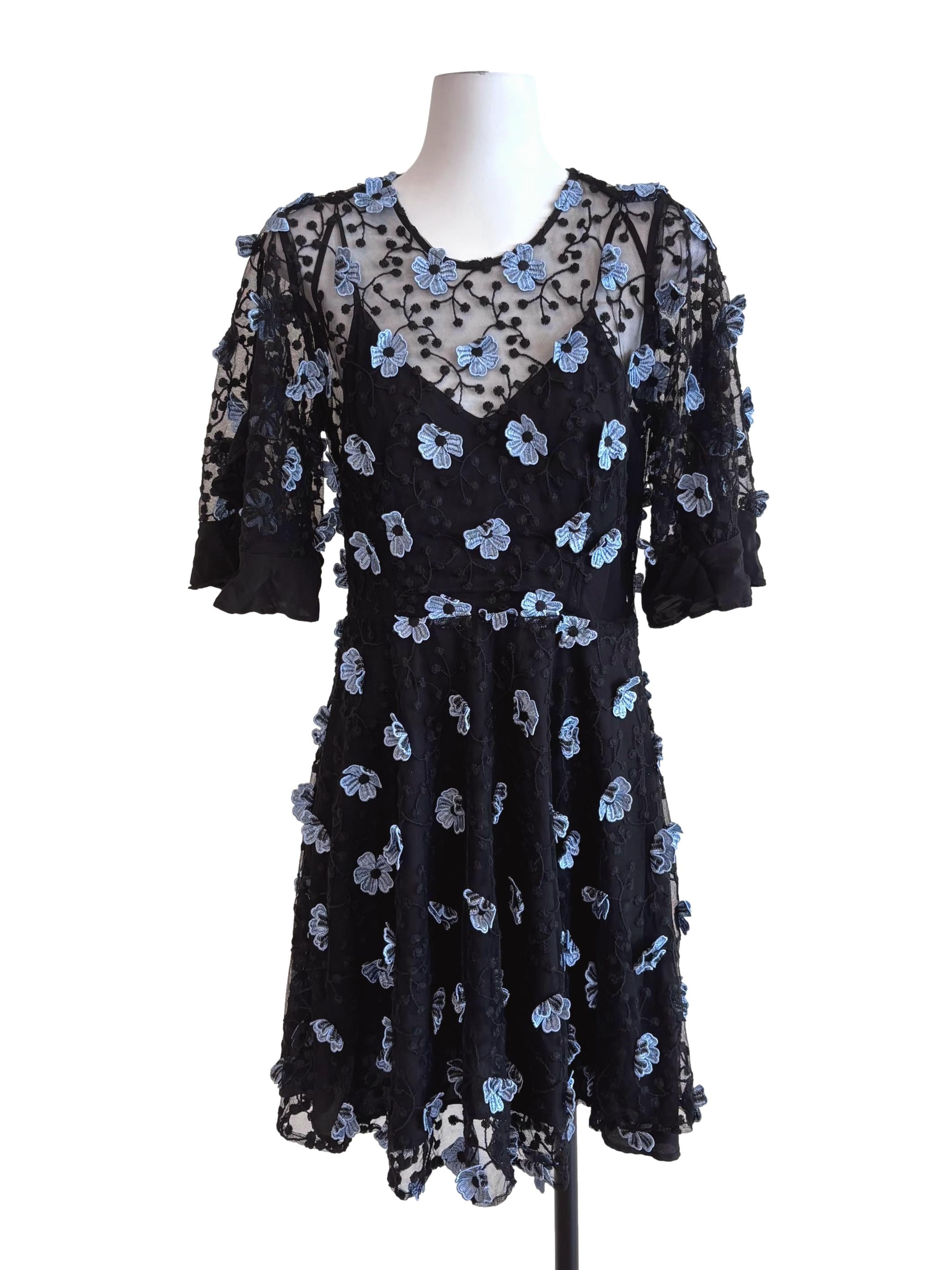 Black Lace Flower Appliqués Dress